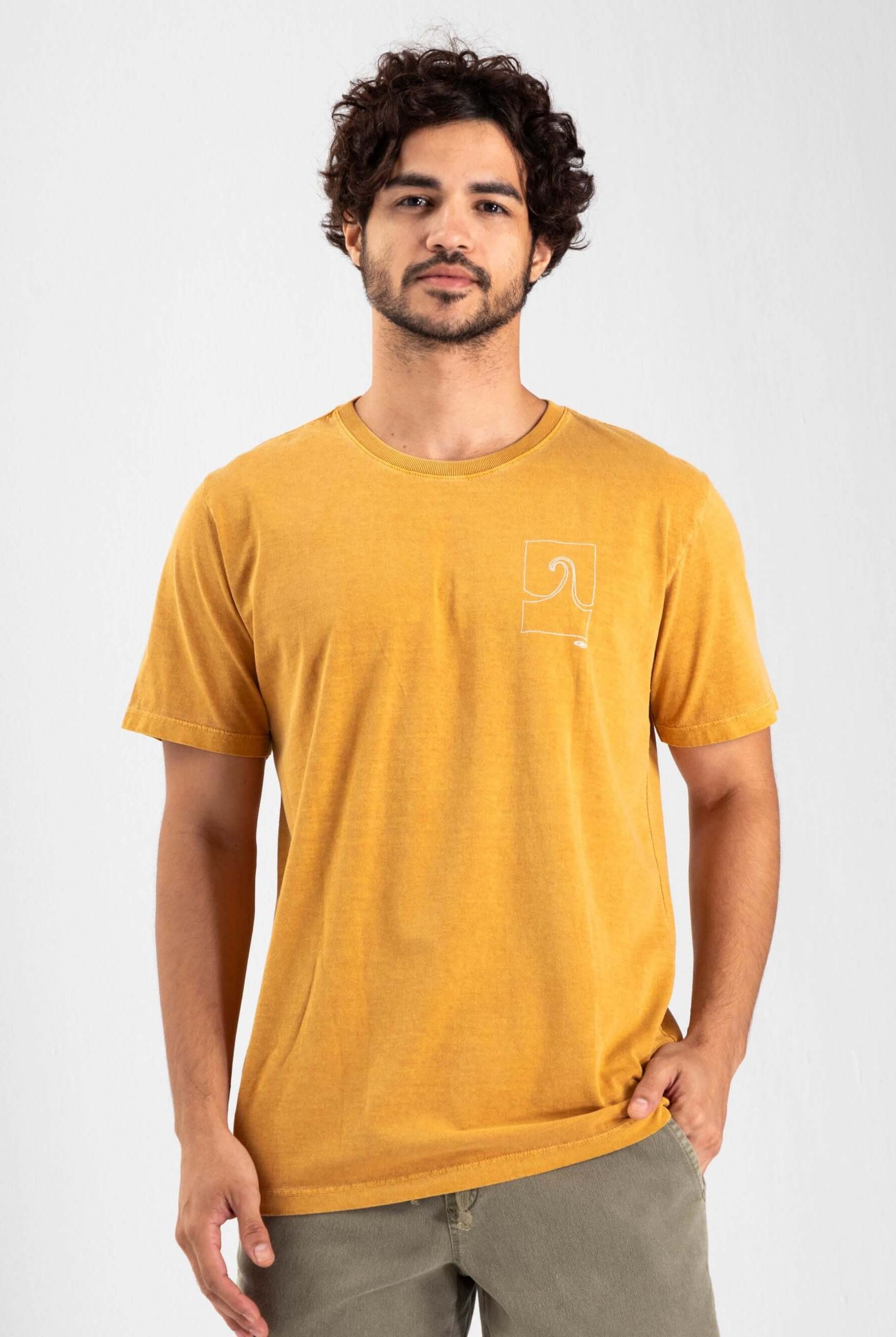 Camiseta vintage Wave Cartoon da Greenish, cor amarelo escuro, minimalista e confortável em 100% algodão.