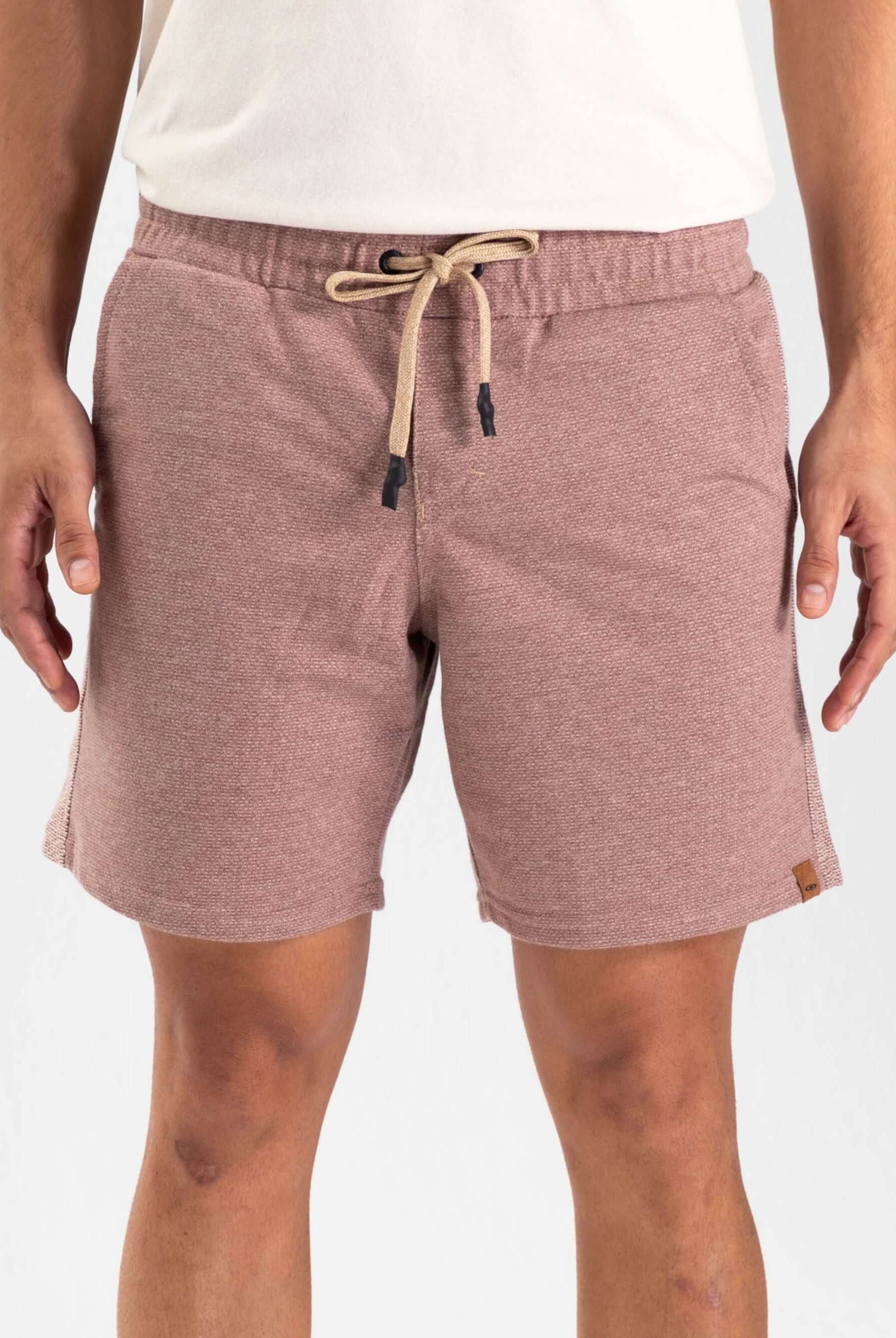 Short moletom rustic bege da Greenish, com cós elástico e bolso traseiro, estilo confortável e moderno.