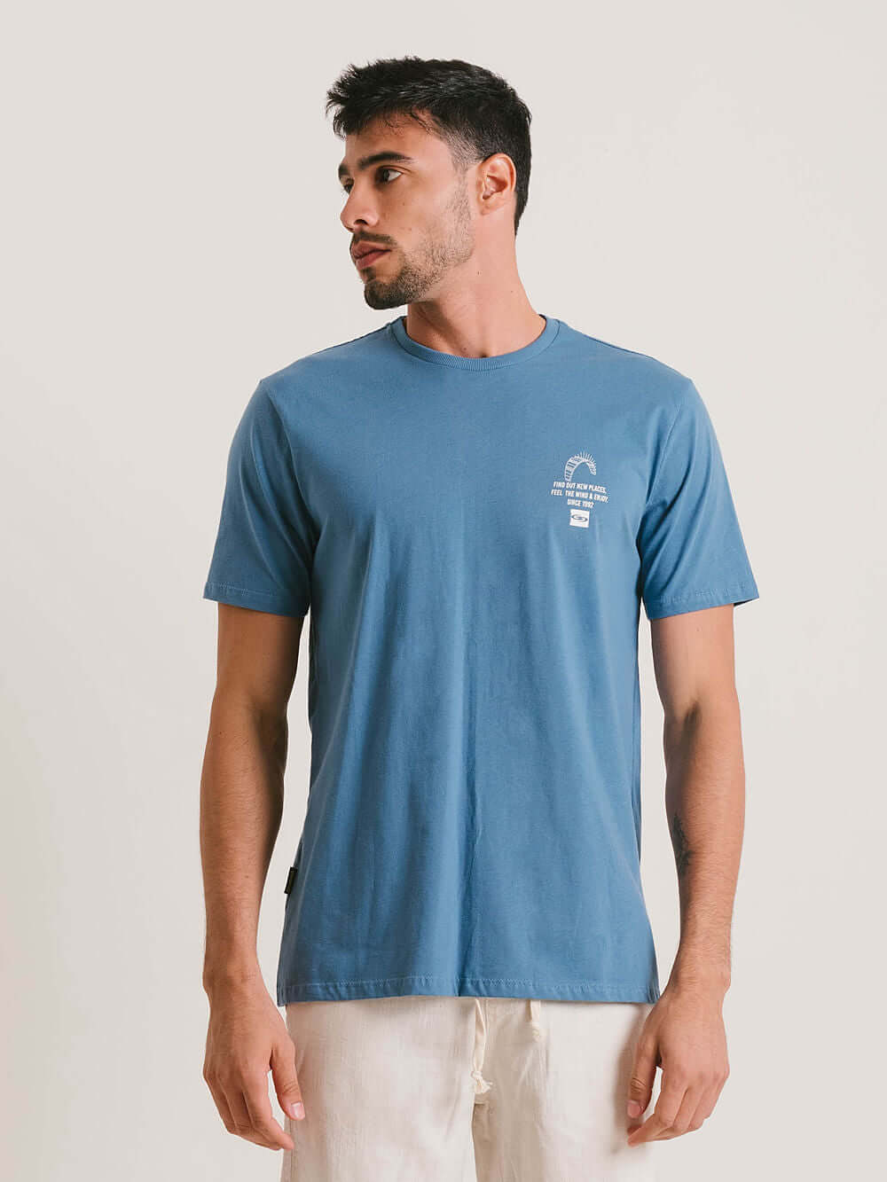 Camiseta KITE RIDERS azuis da Greenish, em malha leve e macia para conforto o dia todo.