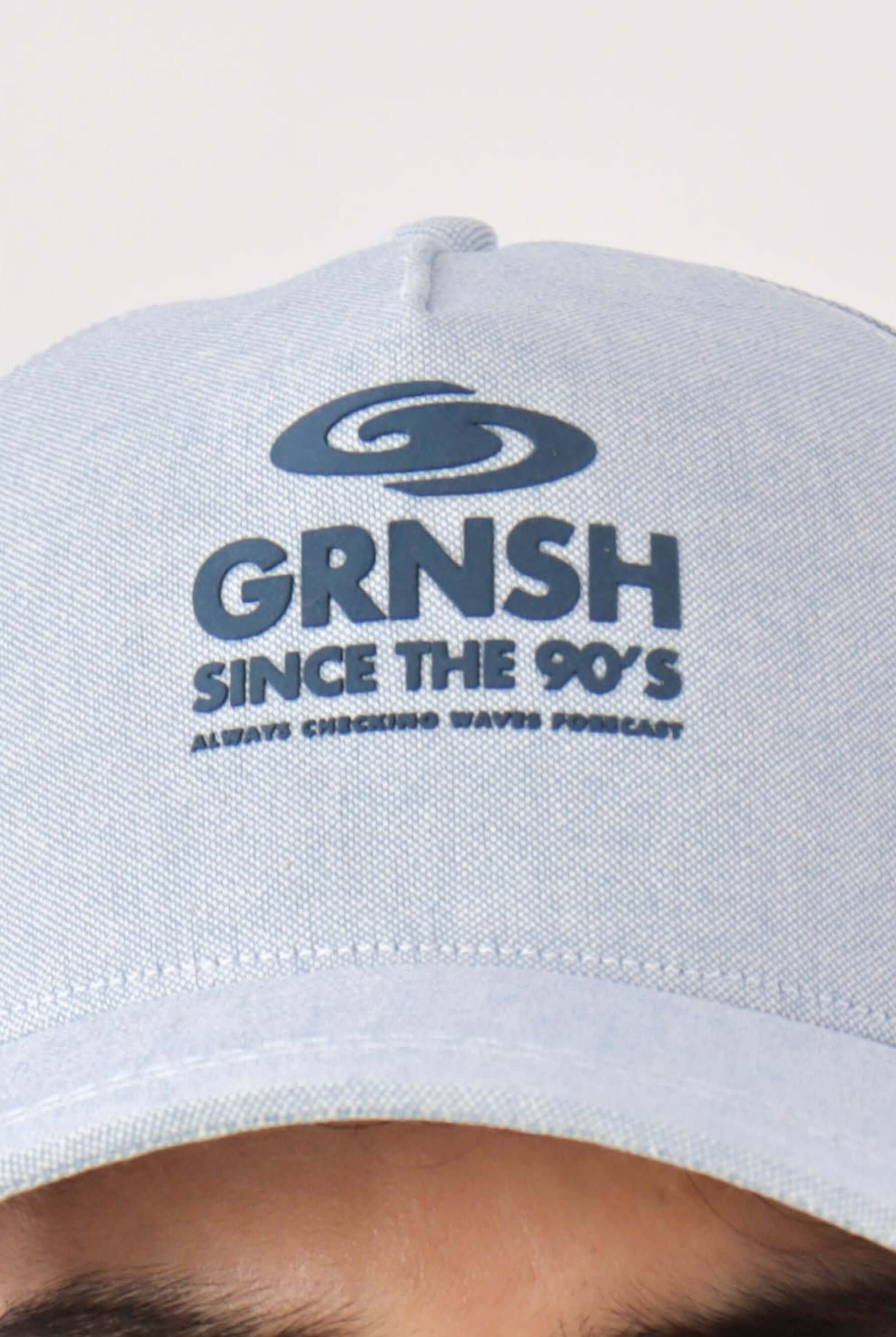 Boné Nineties Azul da Greenish com logo GRNSH, estilo retrô e confortável, perfeito para fãs dos anos 90.