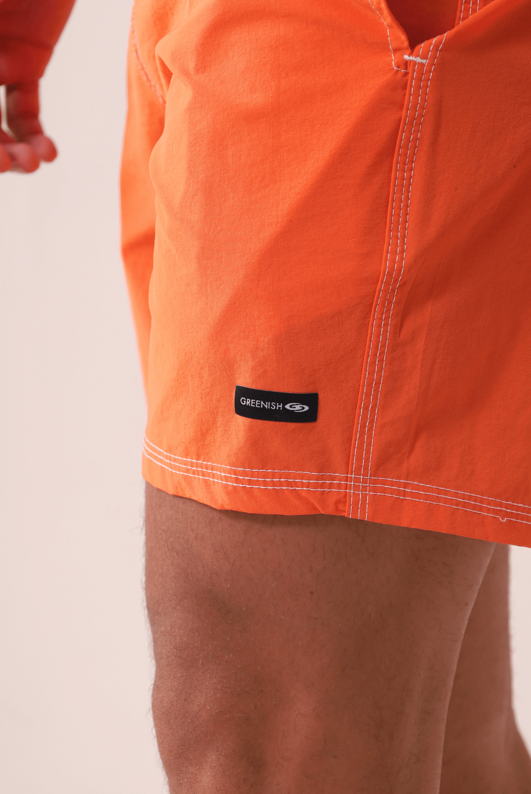 Calção BOARDWALK CLASSIC TRUNK VINTAGE - LARANJA da Greenish com costura contrastante, ideal para estilo retrô e mobilidade.