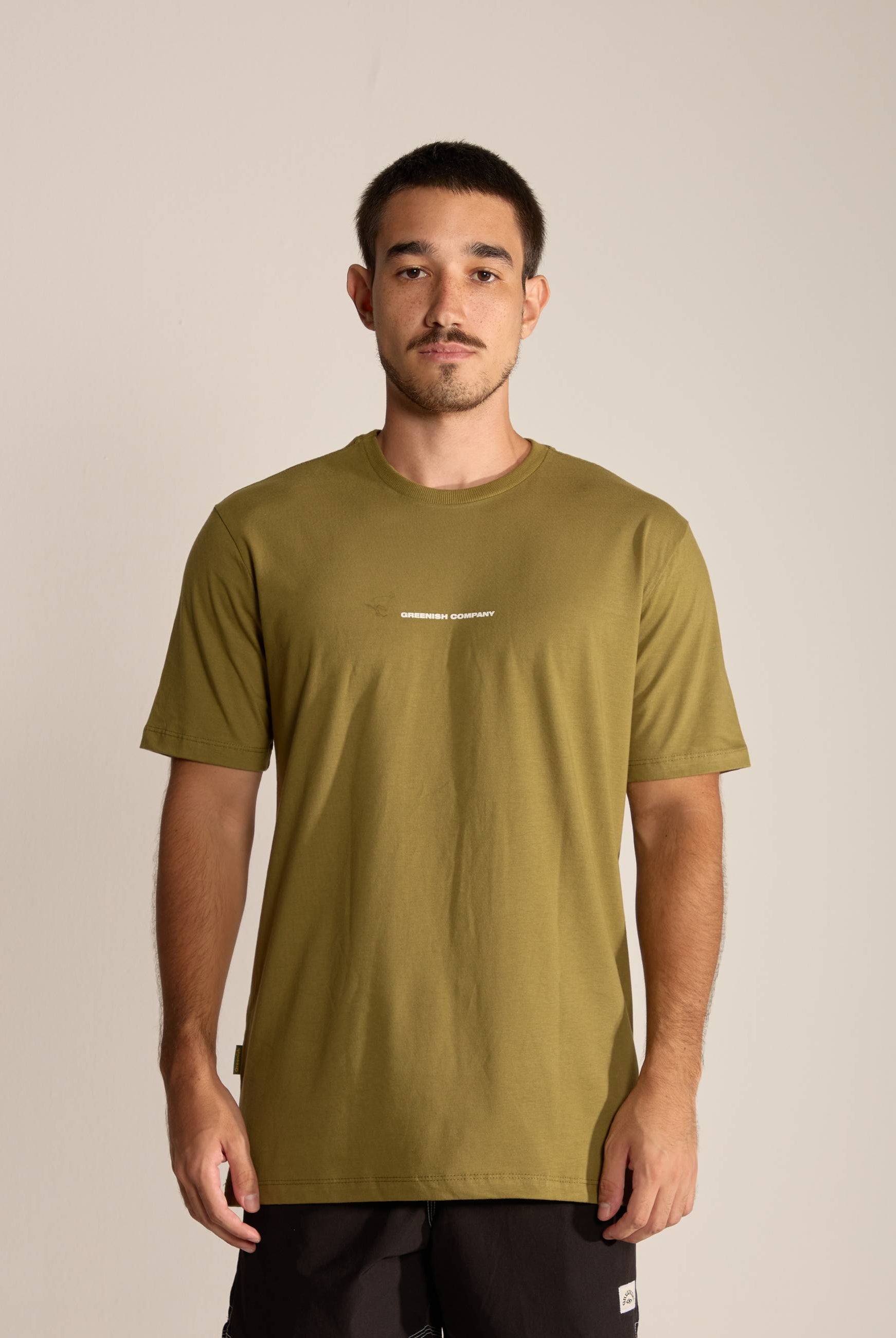 Camiseta Stay Wild Go Outside - Verde Oliva
