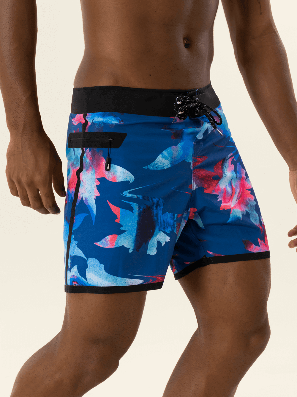 Bermuda de praia Ultralight II Flowery Azul da Greenish, ideal para esportes aquáticos, com tecnologia de alta performance.
