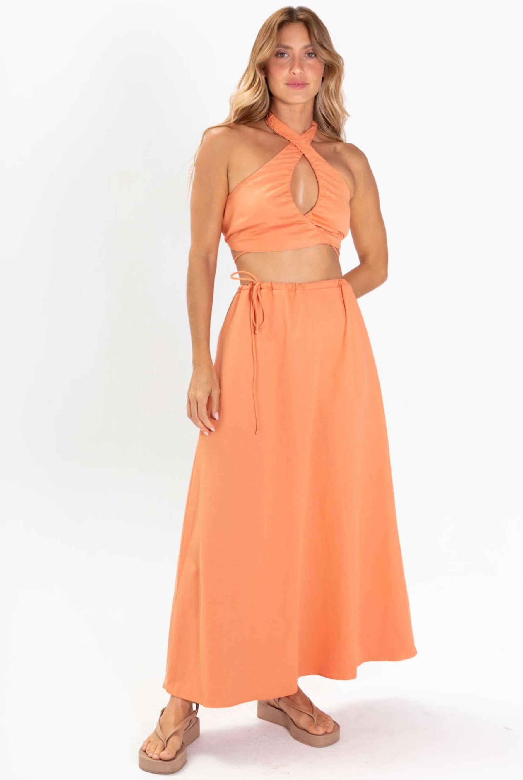 Cropped Cruzado Ellan Laranja da marca Greenish, estilo fresco e moderno, ideal para o dia a dia.