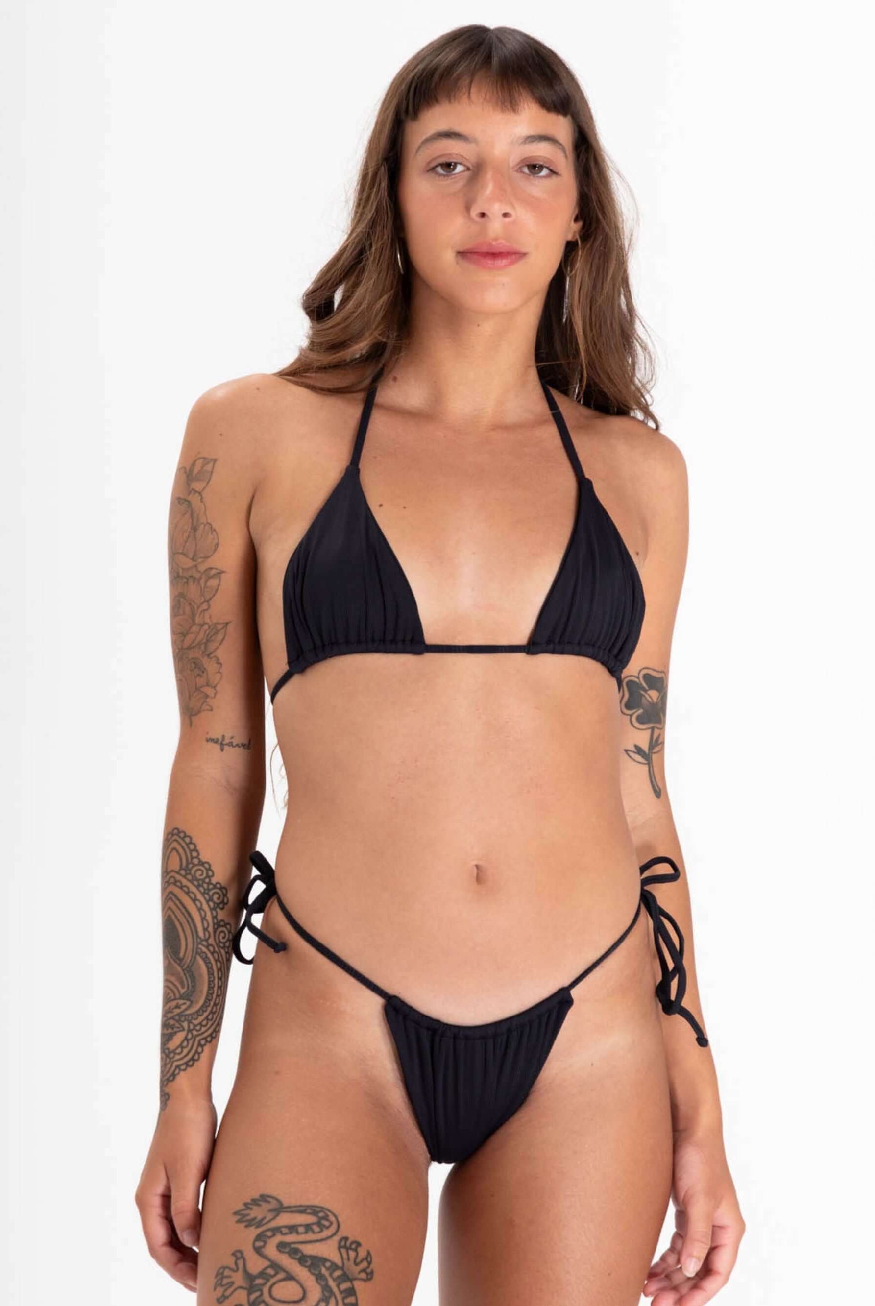 BIQUINI MICA - PRETO da Greenish, estampa preta, modelo de biquíni feminino, perfeito para o verão.