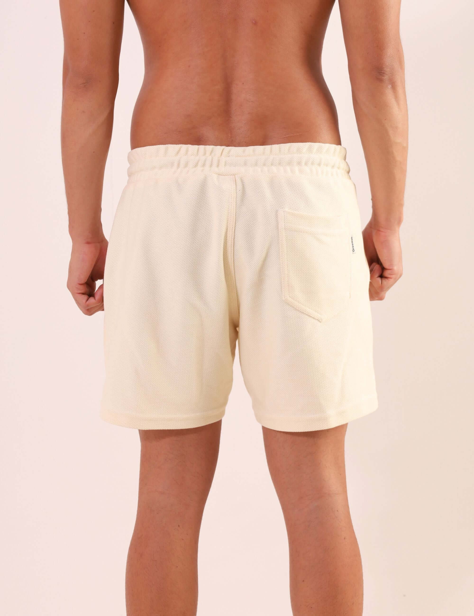 Short Moletom Artisan - Natural, back view showcasing retro style and comfortable fit, ideal for casual and relaxed outfits.