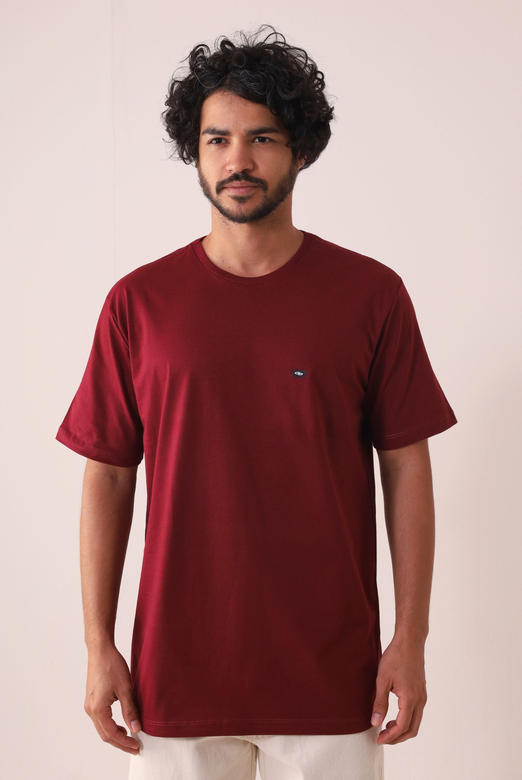 Camiseta Tradicional Basic - Bordo