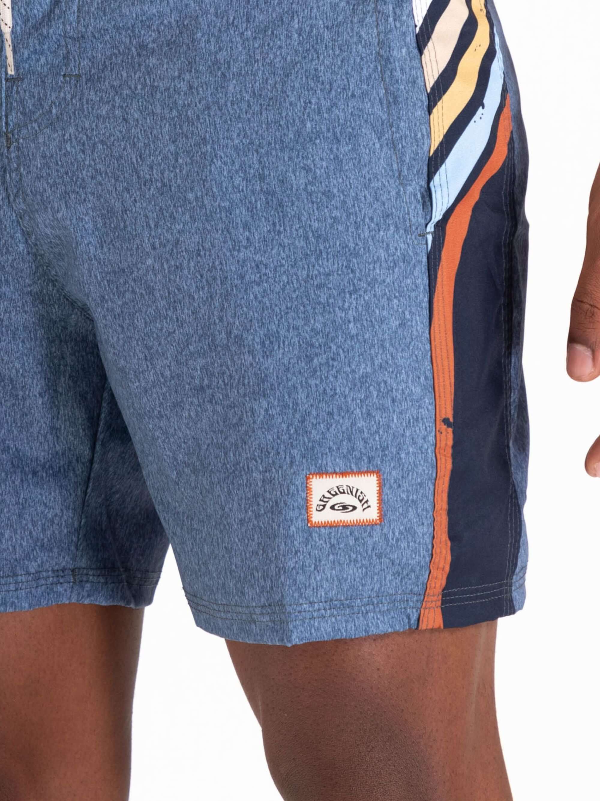 Shorts de surfe verde azulado da Greenish com estampa lateral única e tecnologia total stretch.