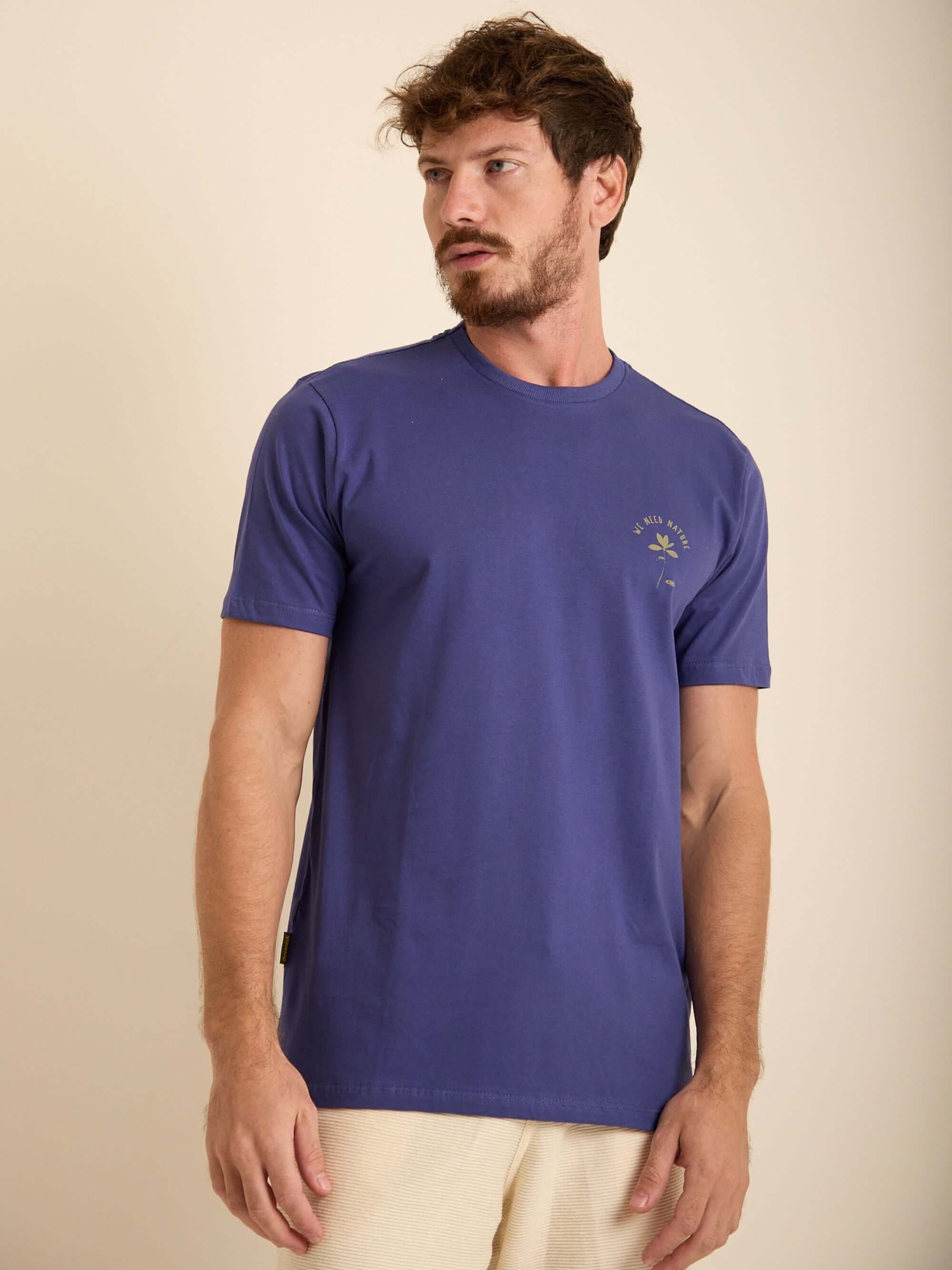 Camiseta Nature azul royal da Greenish, 100% algodão, toque leve e macio para looks streetwear.