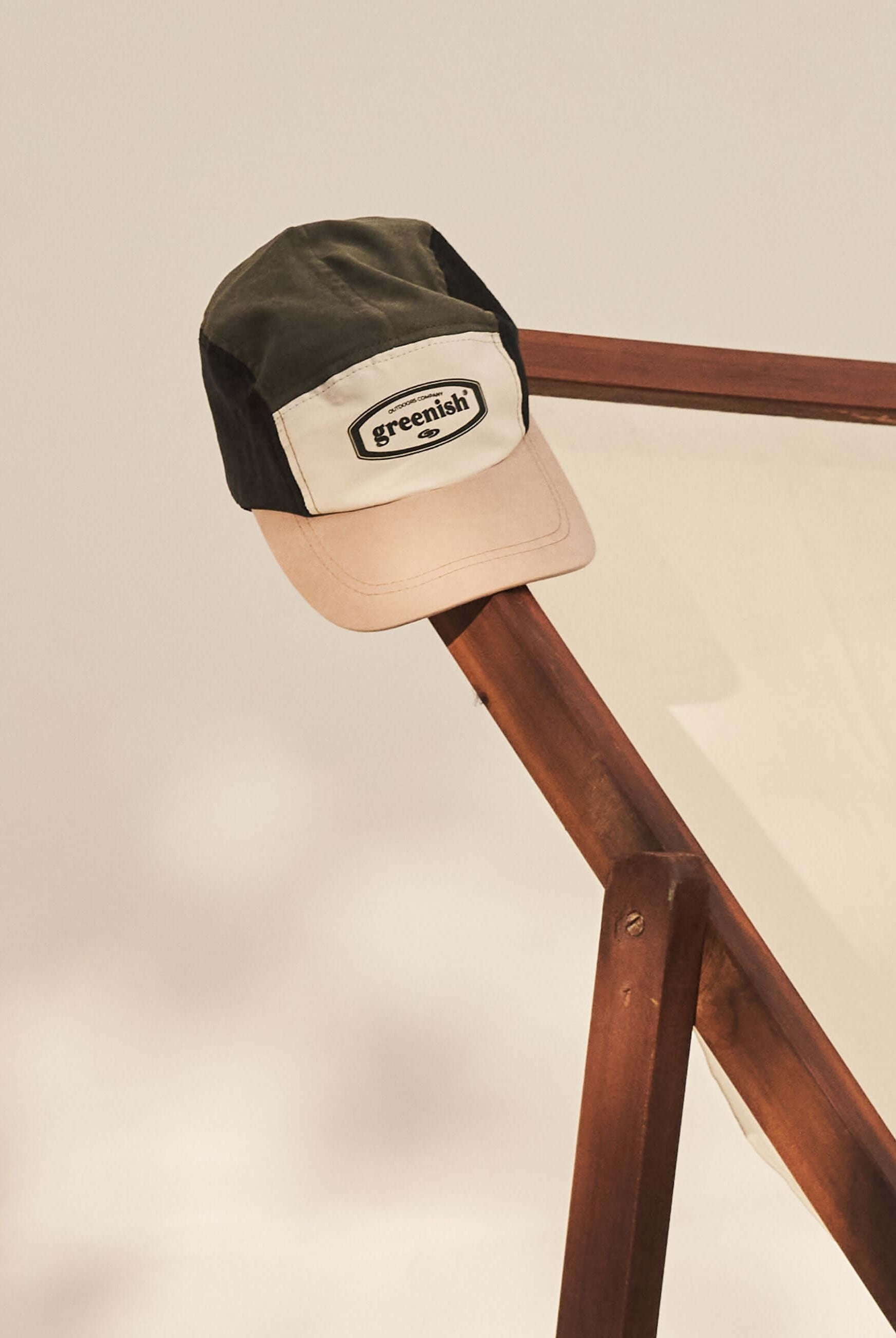 Alt Tag: Bone Green Outdoors Co. - Areia boné Greenish leve, resistente e confortável com aba curva contraste e silk frontal em relevo