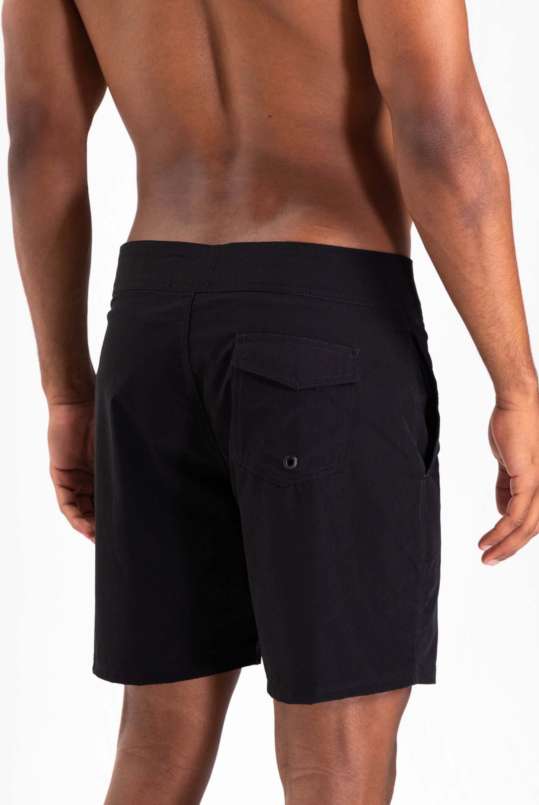 Shorts Boardwalk Vintage Light da Greenish, com bolso traseiro e tecido leve, ideal para o dia a dia.