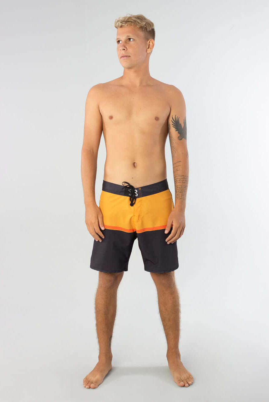 Boardshort Adventures Amarelo by Greenish, featuring ergonomic waistband and stylish design for comfort.