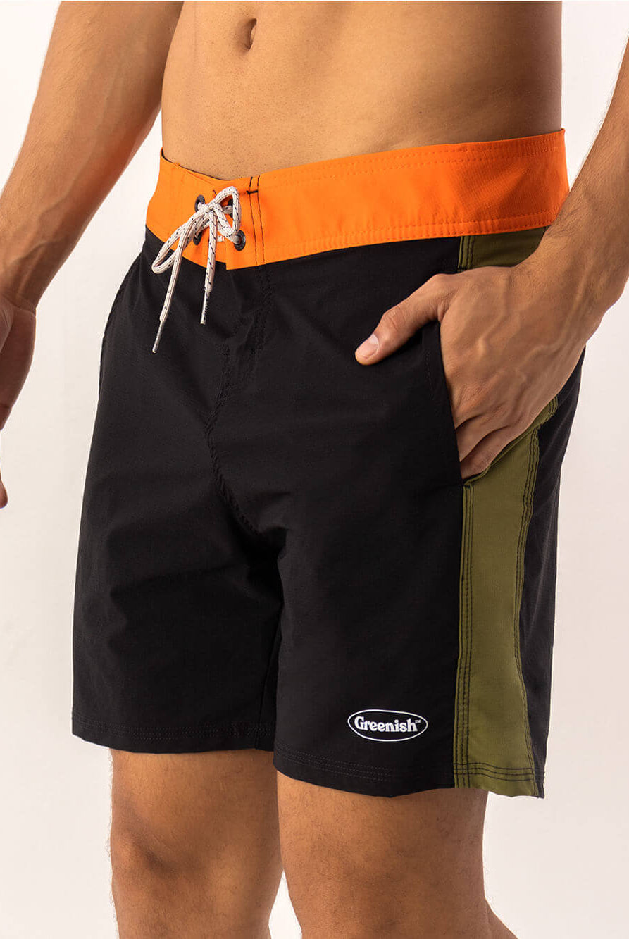 Calção de banho Boardwalk Classic Trunk Preto da Greenish, com cós anatômico e design vintage.