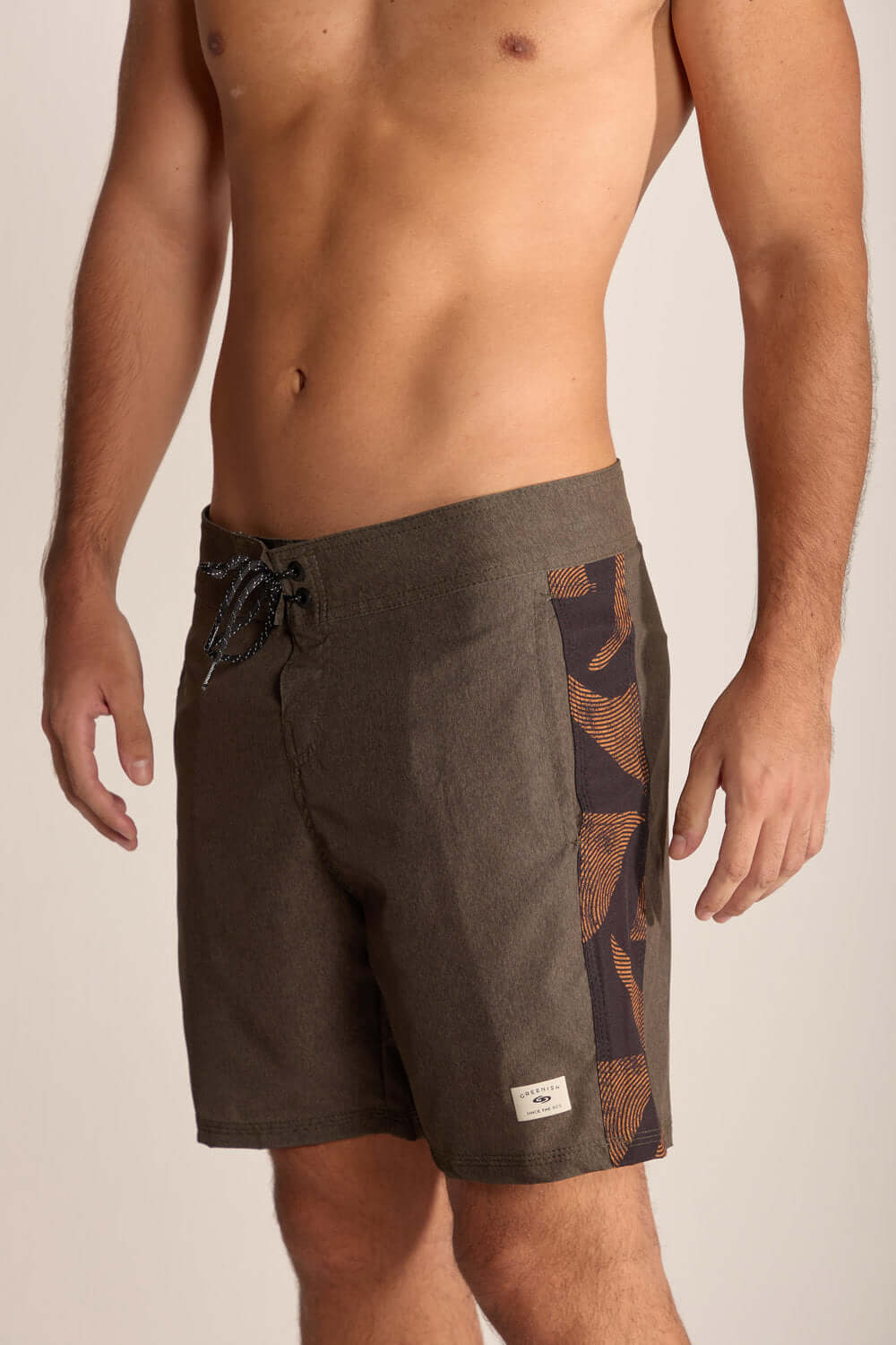 Boardshorts Boardwalk Live the Simple Verde Musgo - estilo natural e urbano, conforto e liberdade na sua movimentação.