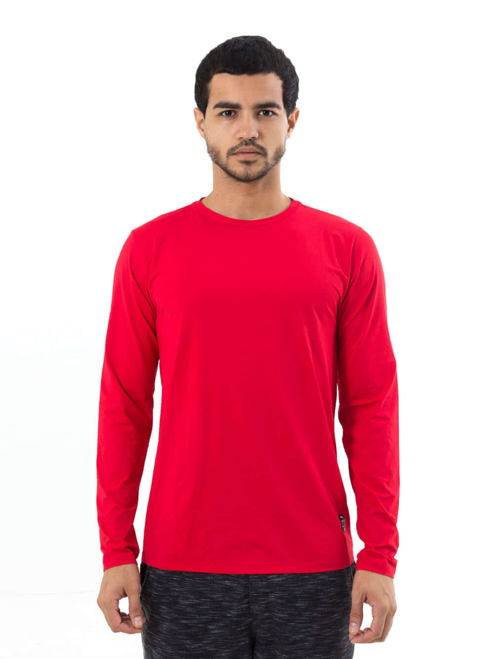 Camisa UV manga longa básica vermelha da Greenish, ideal para proteção solar durante atividades ao ar livre.