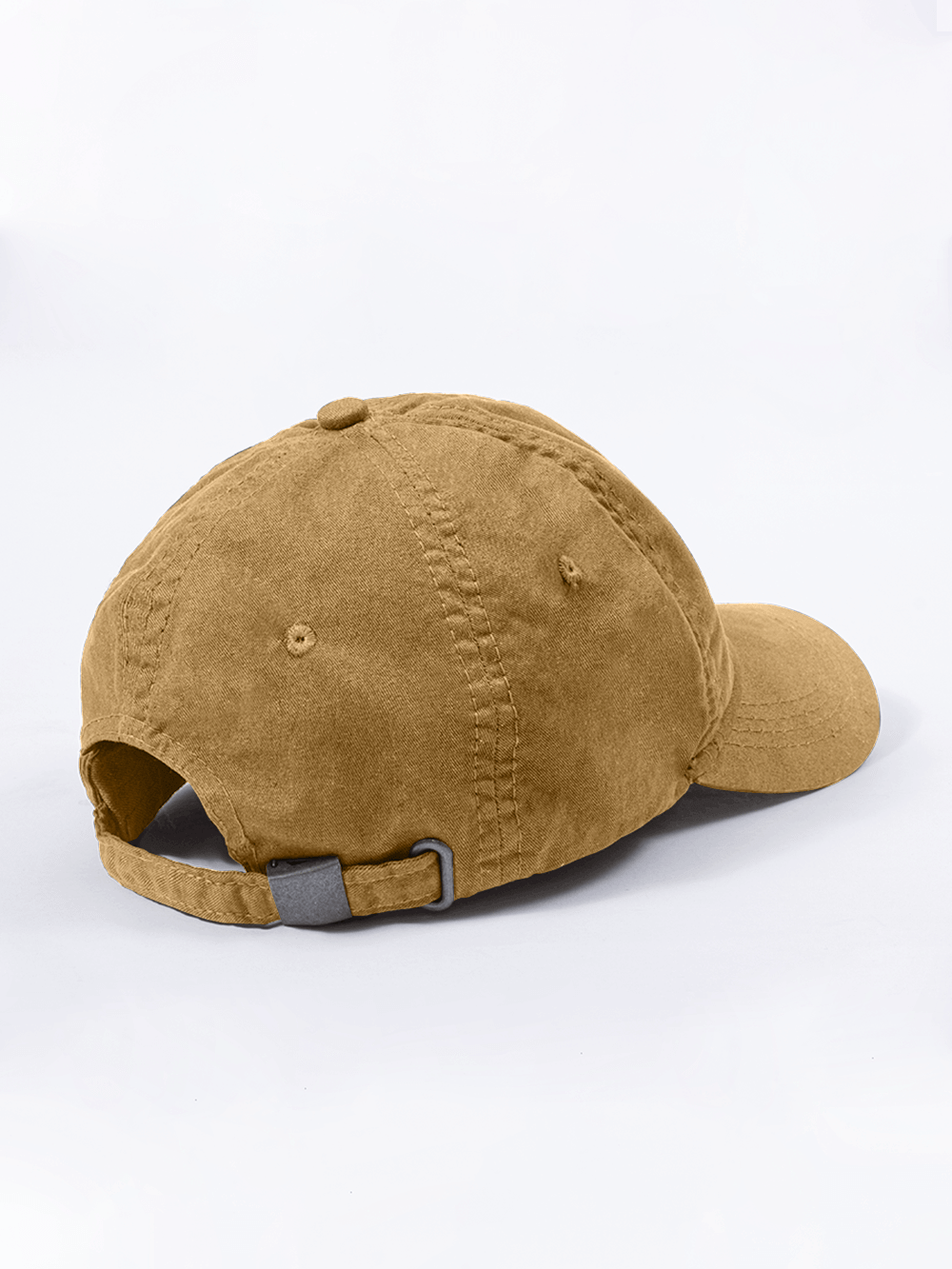 Boné tingido bege da marca Greenish, com design casual e ajuste traseiro, perfeito para o dia a dia.