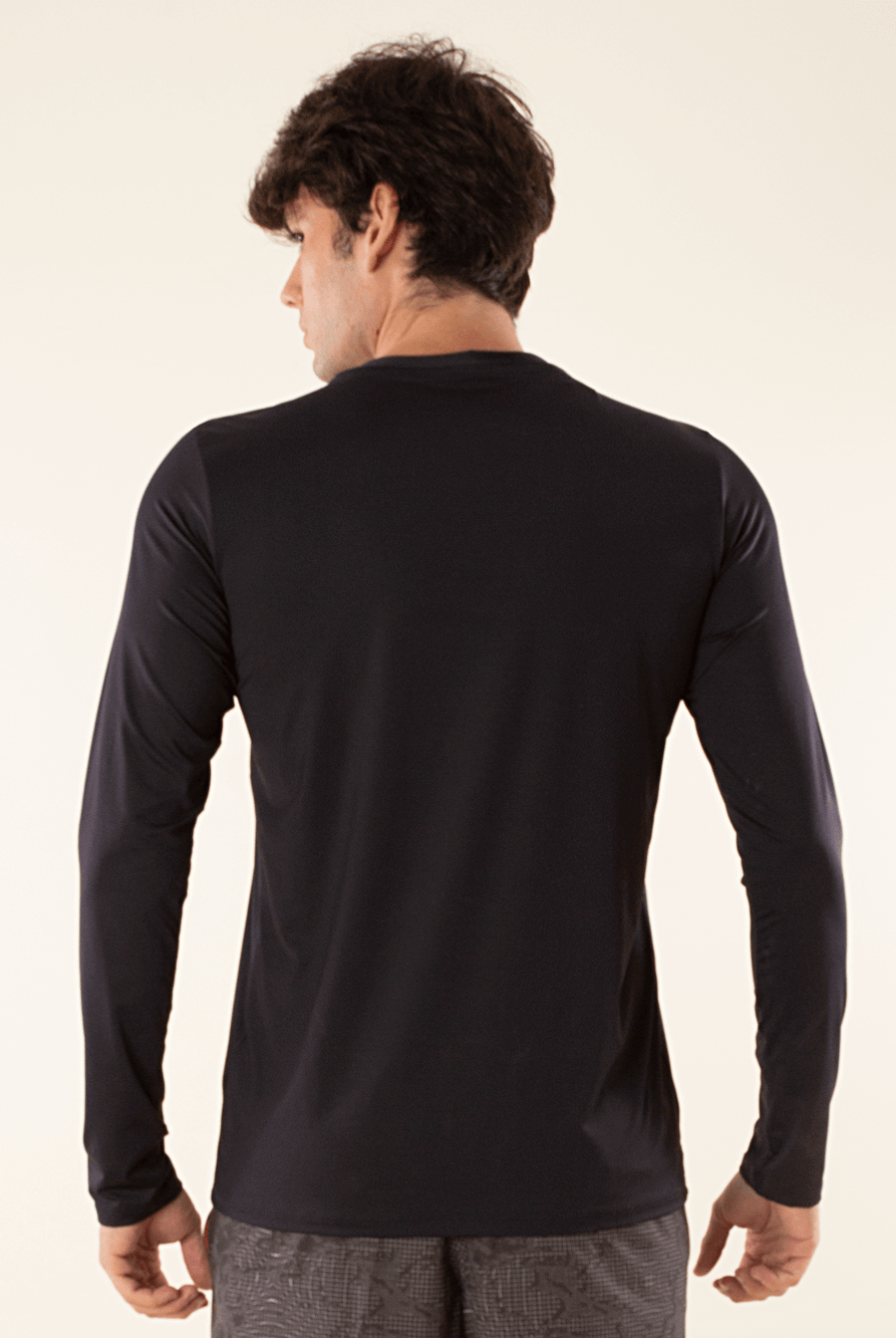 Camisa UV Basic preta da Greenish - proteção solar e conforto em atividades ao ar livre.