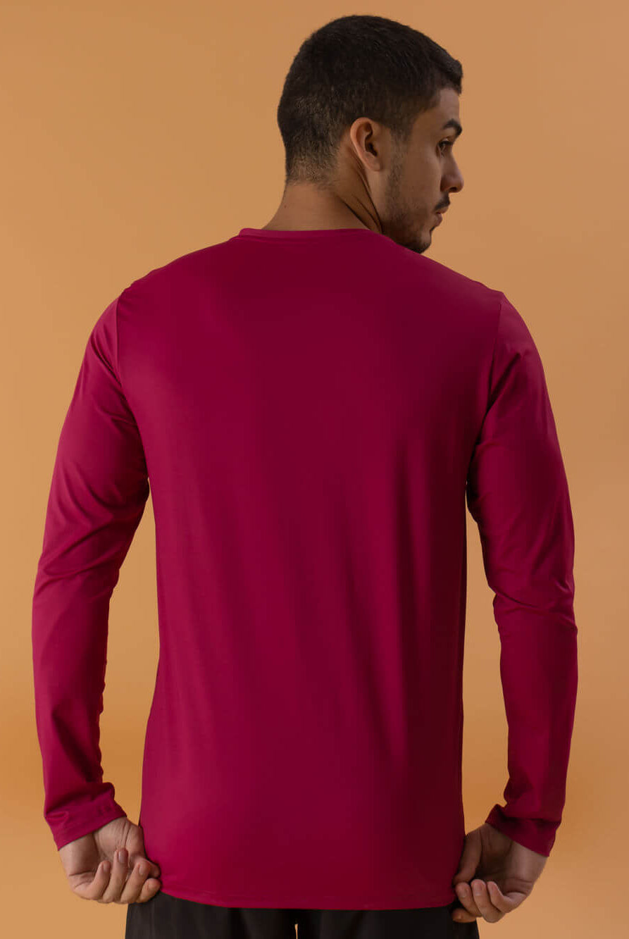 Camisa UV Basic Bordo da Greenish, ideal para exercícios ao ar livre com proteção solar e conforto.