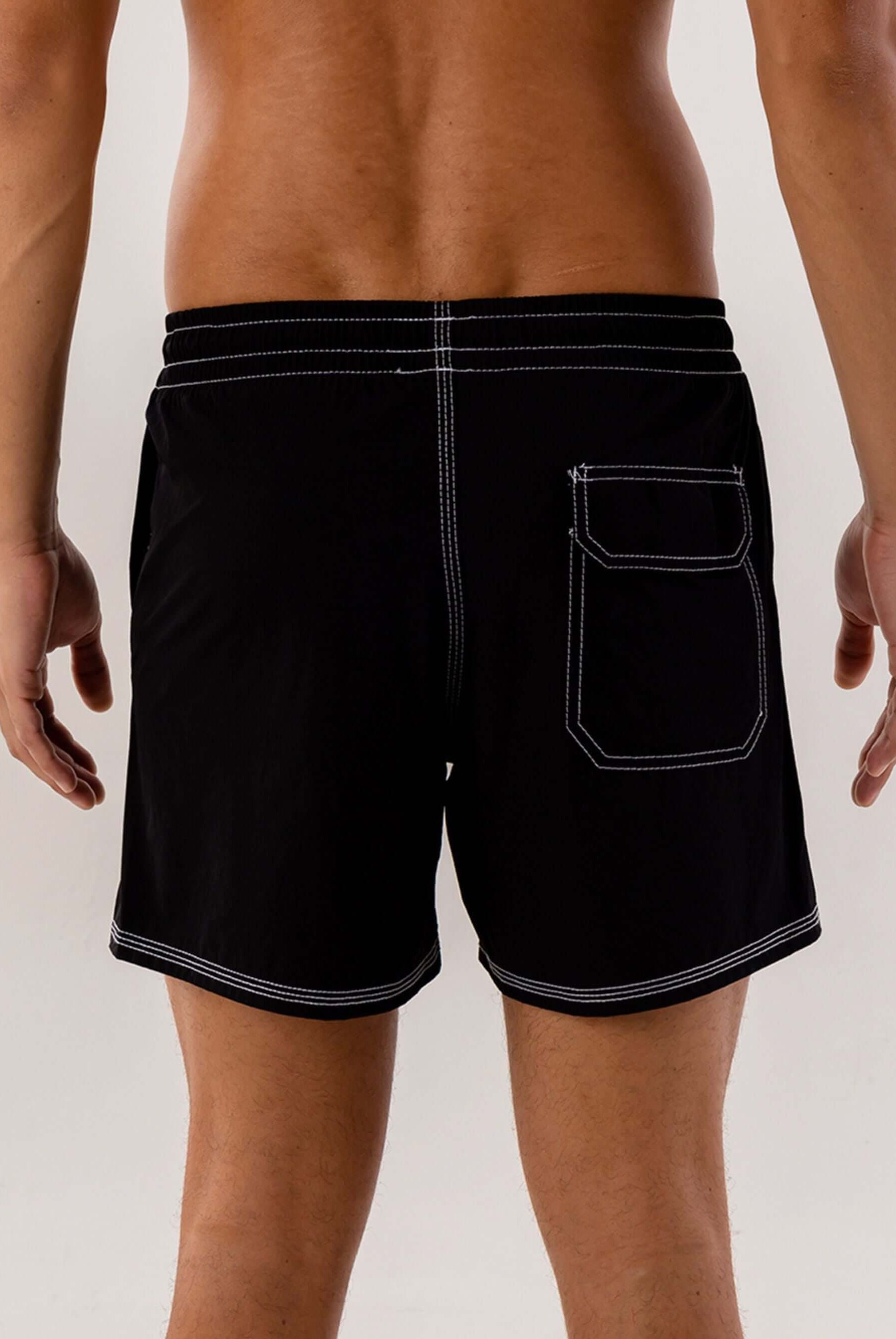 Short Volley Vintage Seekers Preto da Greenish. Versátil, com bolso traseiro e conforto sem igual.