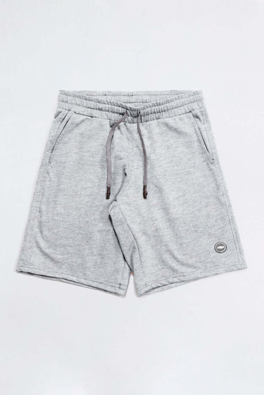 Bermuda de moletom mescla Greenish, confortável e estilosa, ideal para dias de meia estação.