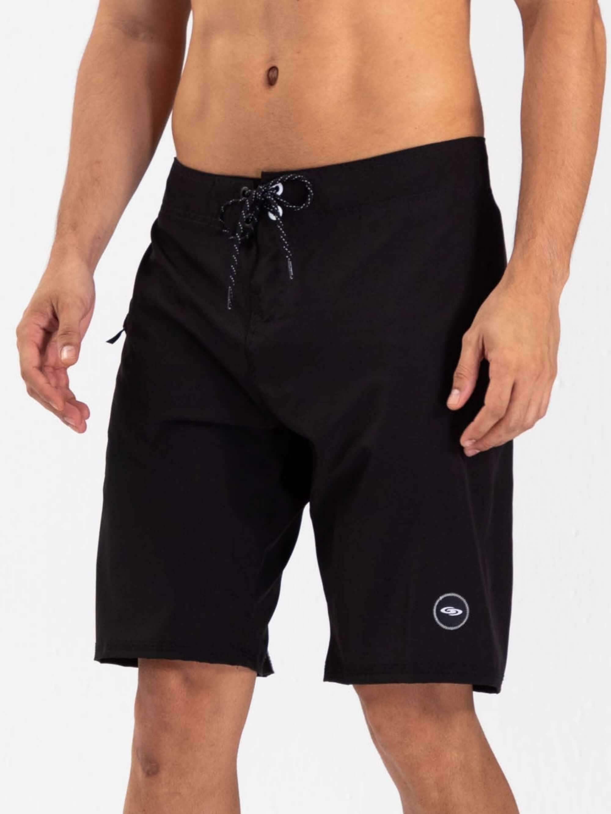 Boardshort Total Stretch Preto by Greenish for high-performance water sports with quick-drying fabric and no side seams.