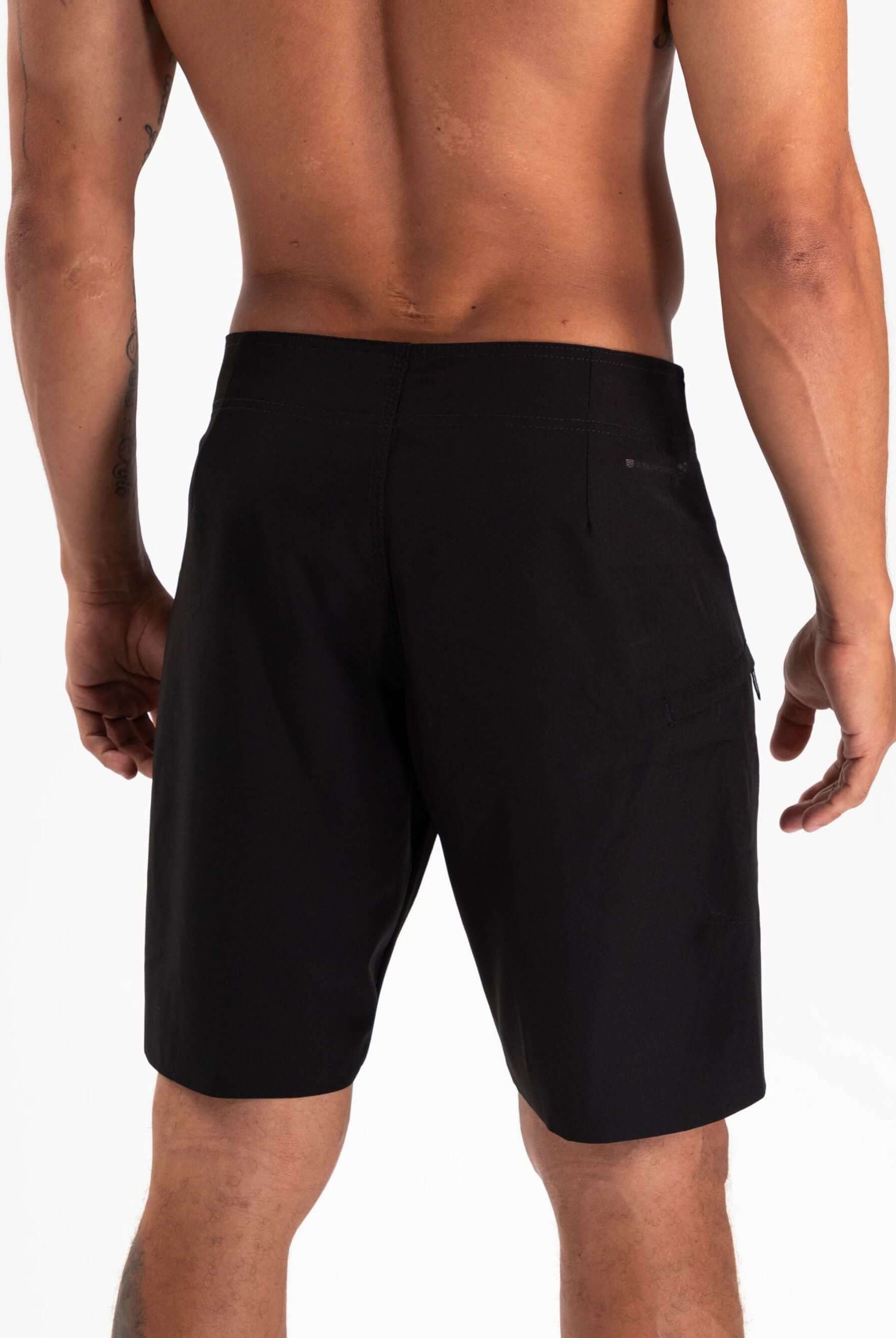 BOARDSHORT ULTRALIGHT BASIC - PRETO by Greenish, featuring a sleek design and total stretch for ultimate comfort.