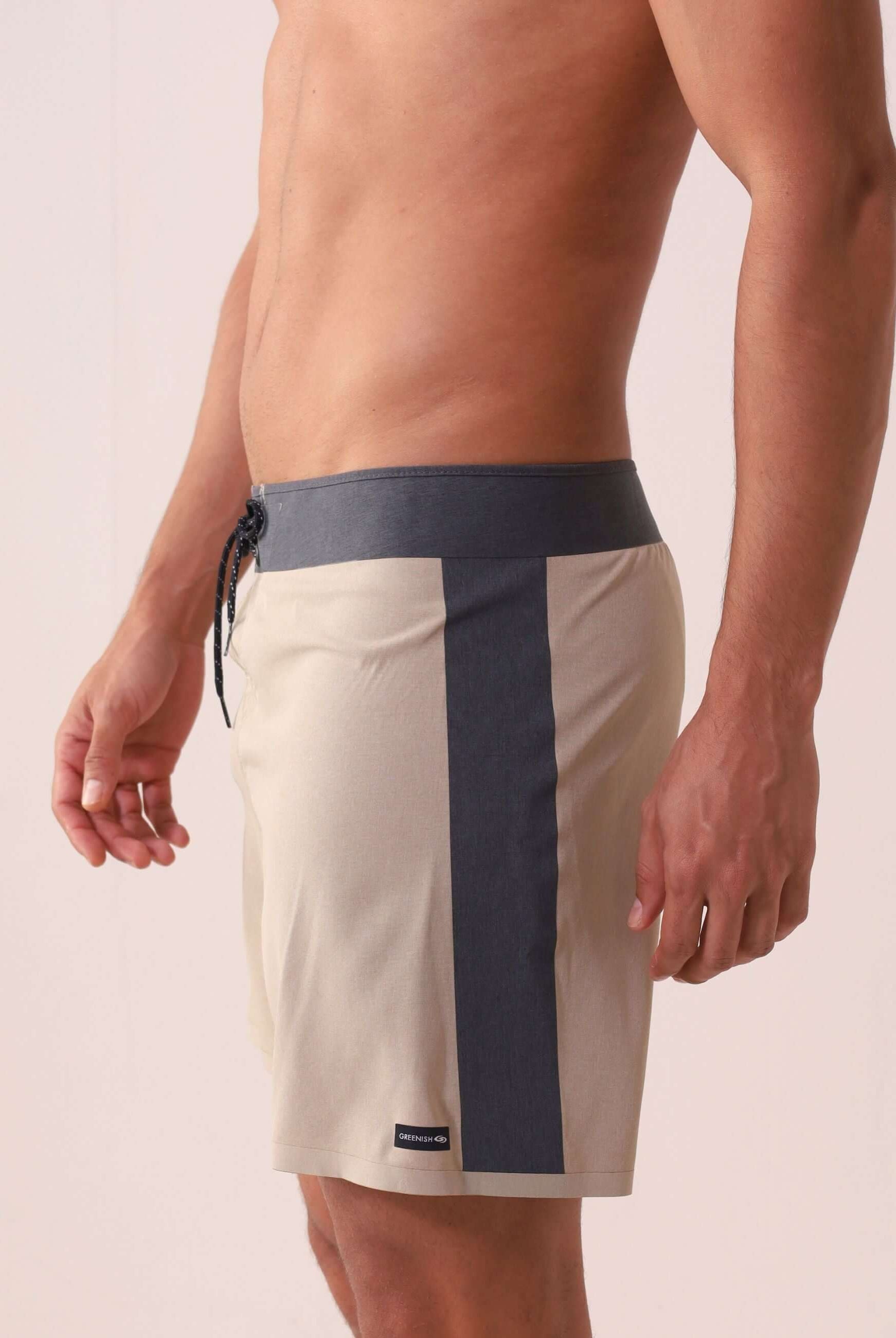 Boardshort Ultralight II Color - Caqui da Greenish com tecnologia colada e bolso com zíper, ideal para surfe e atividades ao ar livre.