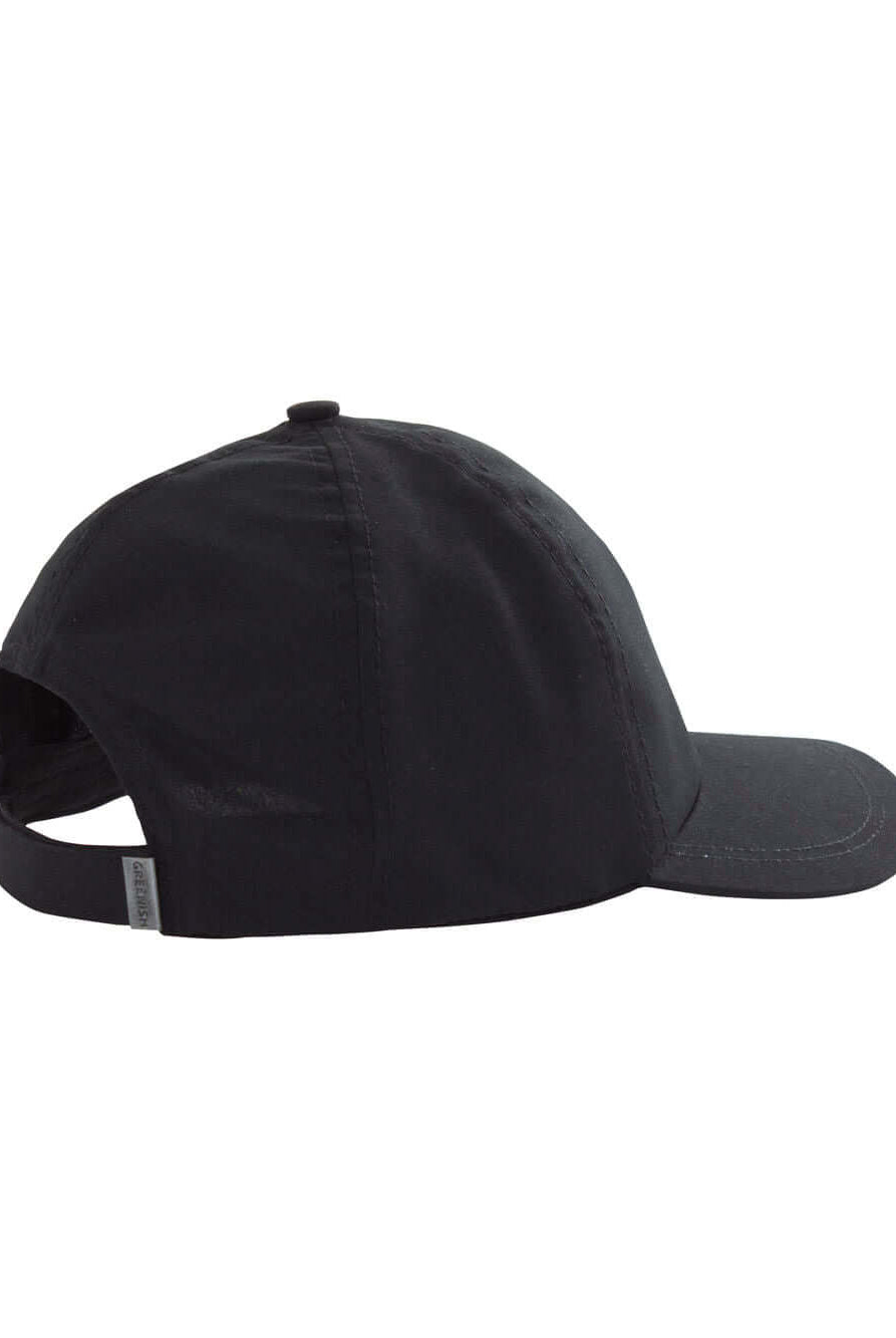 Boné básico logo Greenish na cor preta, ideal para um estilo casual e moderno.