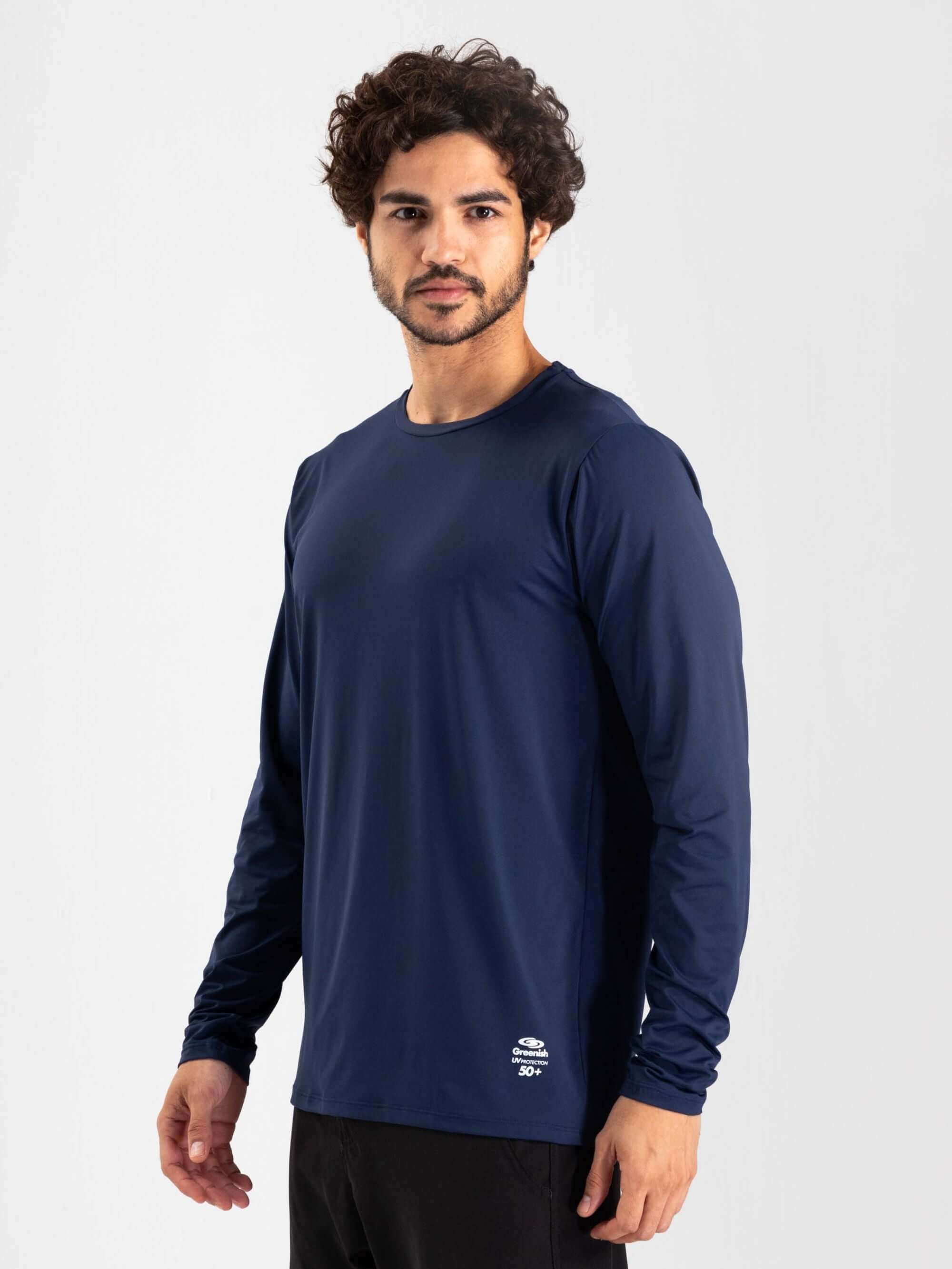 Camisa UV manga longa básica azul marinho Greenish, ideal para proteção solar em atividades externas.