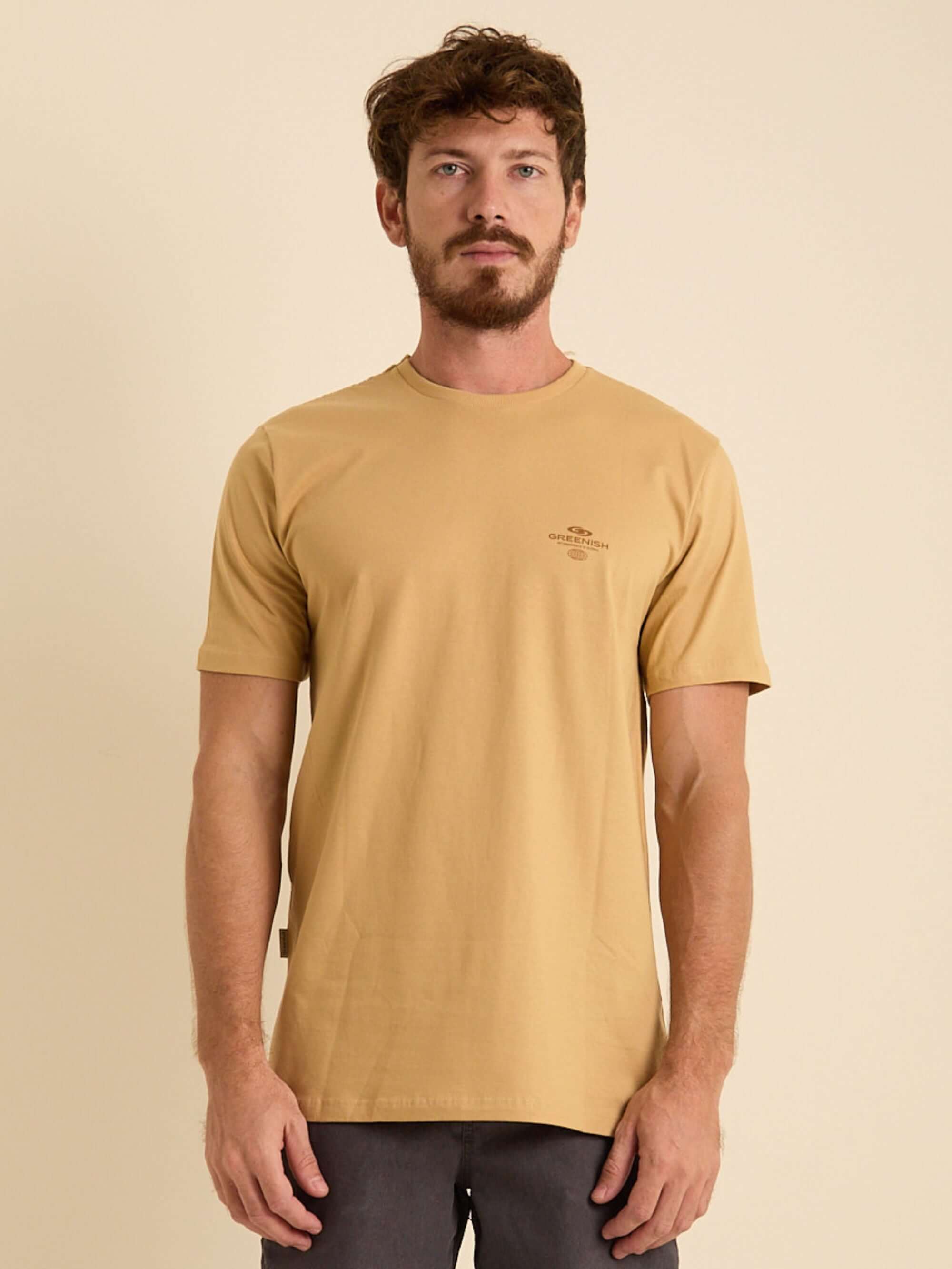 Camiseta Interdependence caqui da marca Greenish, modelagem oversized em 100% algodão.