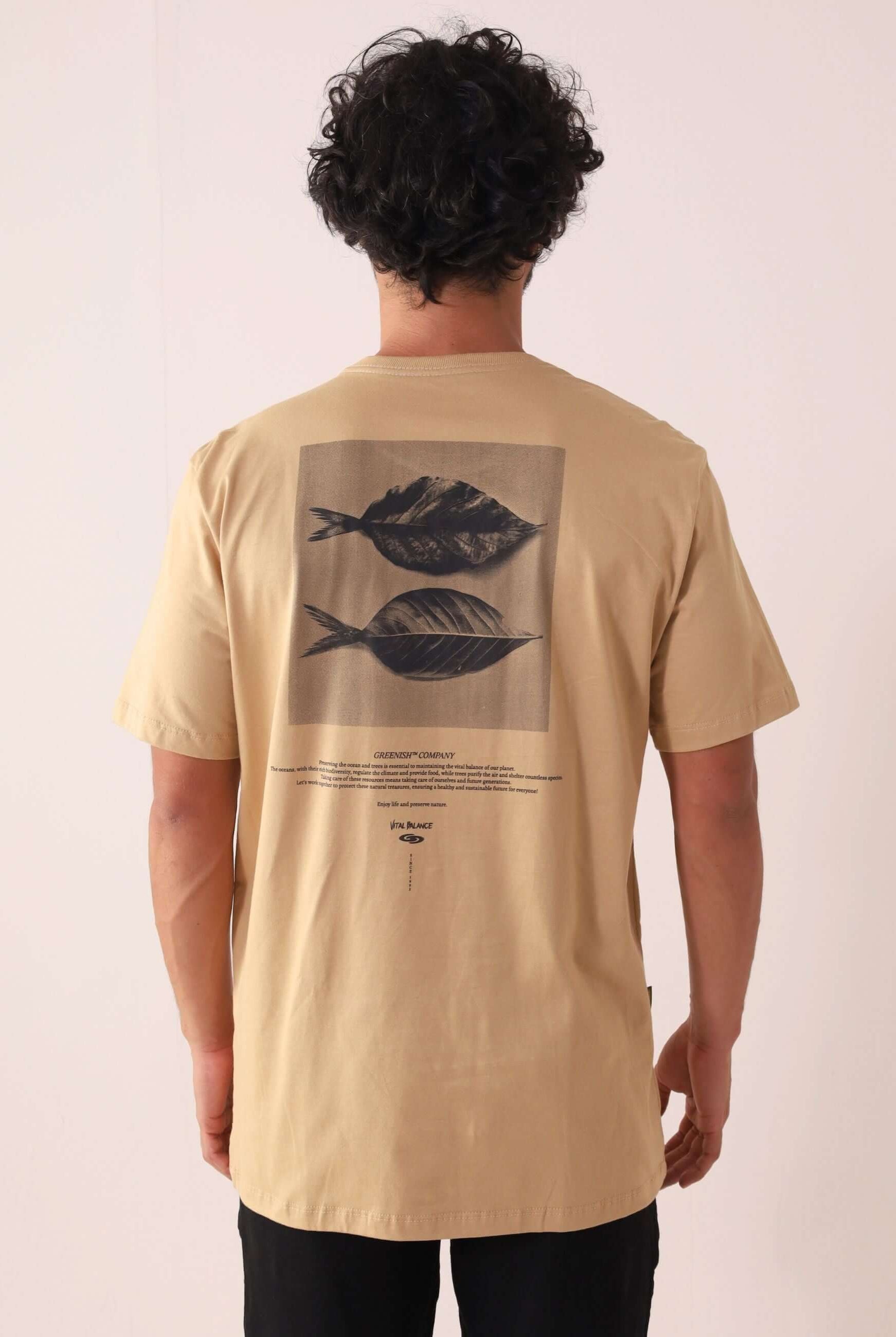 Camiseta Leafish - Caqui da Greenish com design de folhas inspirado no mar, confortável e 100% algodão.