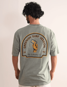 Camiseta Oversized Stone Surf Session - verde da Greenish com estampa retrô surf.