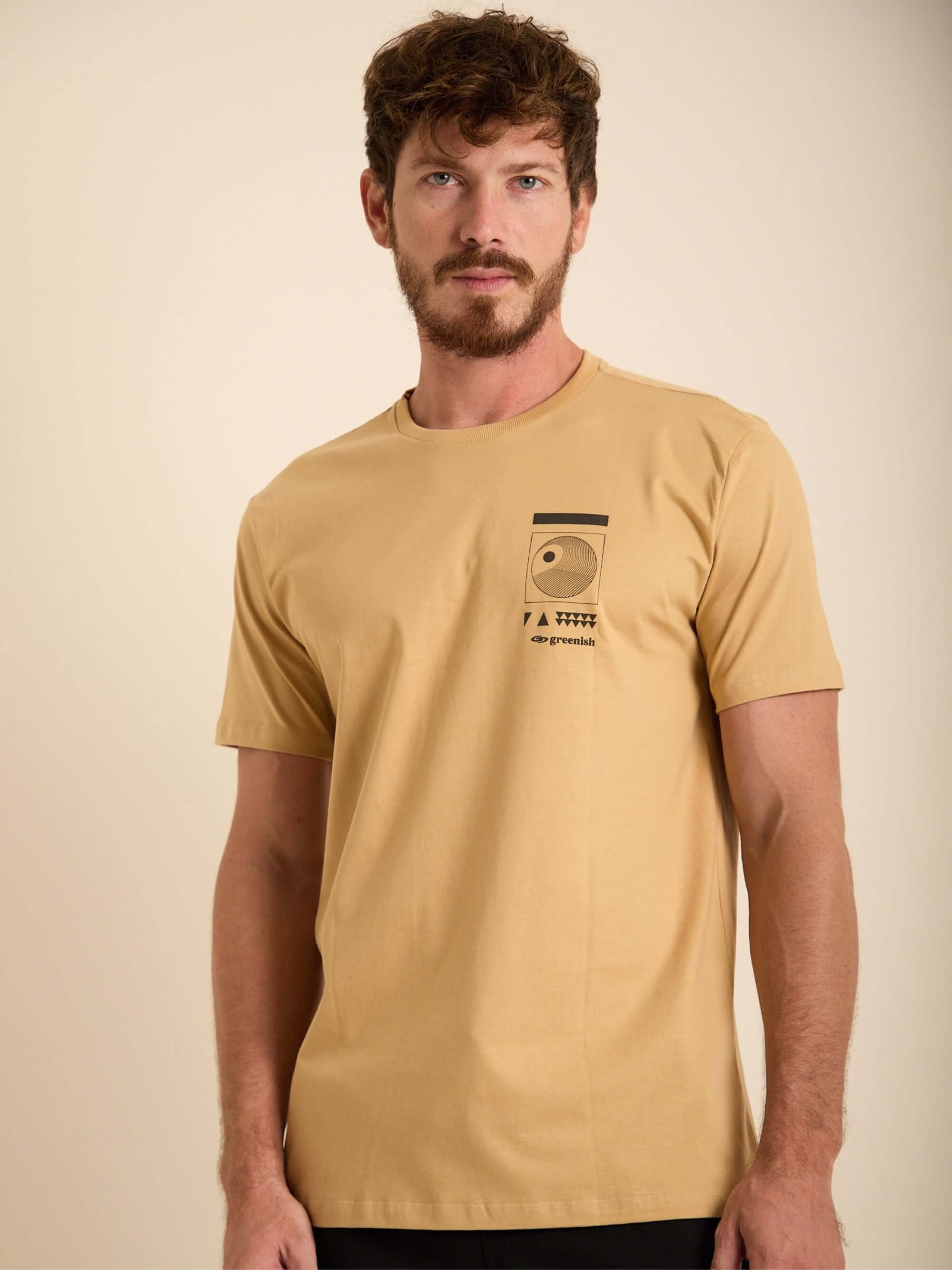 Camiseta Surfing Surf Lines da marca Greenish, básica, confortável e feita de 100% algodão, cor caqui.