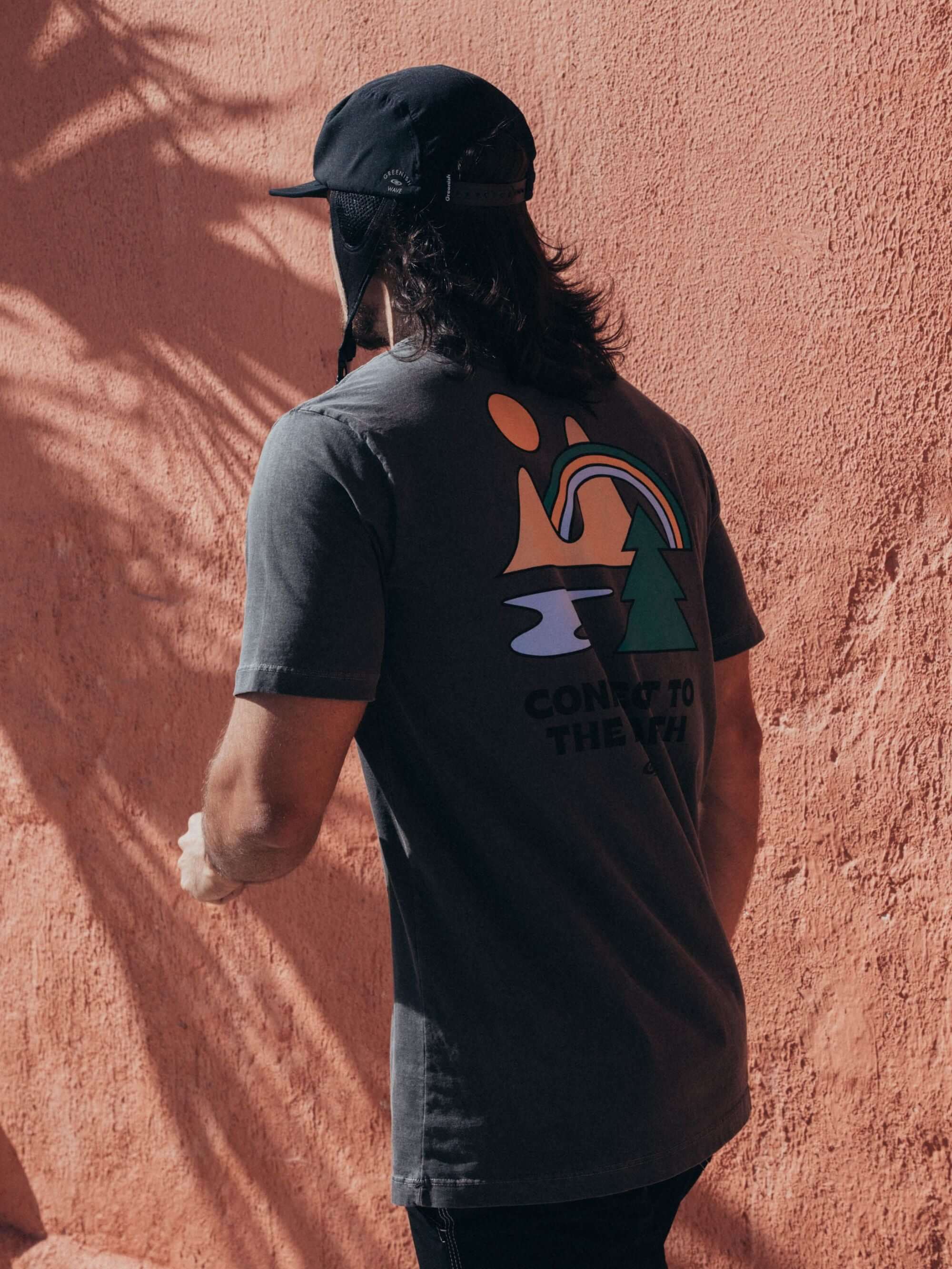 Camiseta vintage Connect to the Earth da Greenish, 100% algodão, estilo autêntico e conforto.