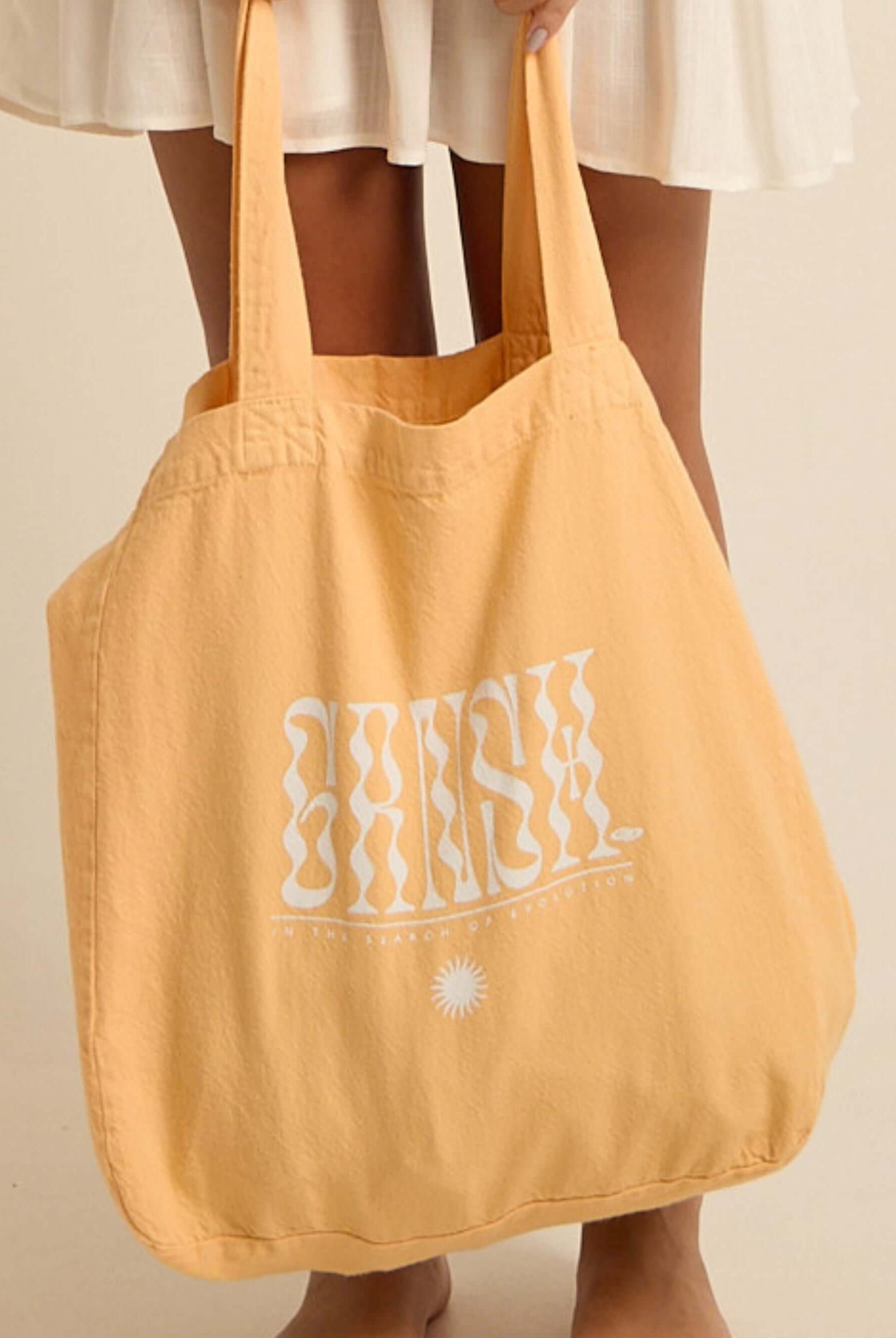 Ecobag Laranja Greenish In The Search Of Evolution, feita em algodão, alças grossas para o dia a dia.