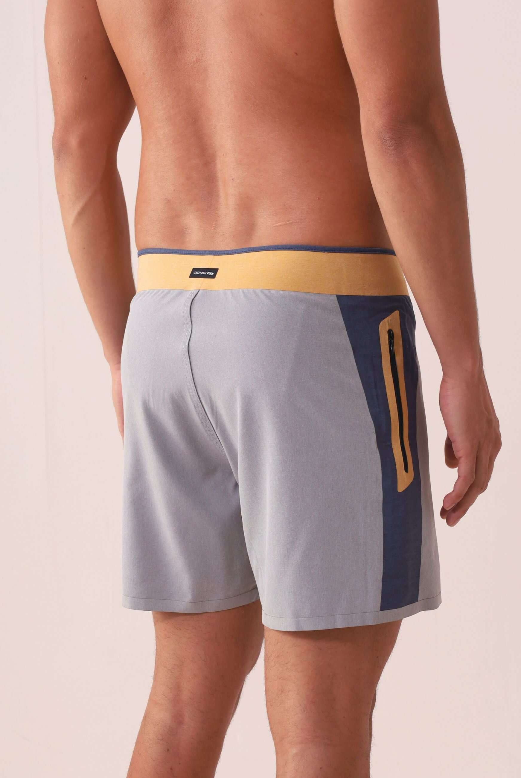 Boardshort Ultralight II Sunset - Cinza da Greenish em tecido leve e multicolorido, ideal para esportes e uso casual. Modelo com bolso zíper.