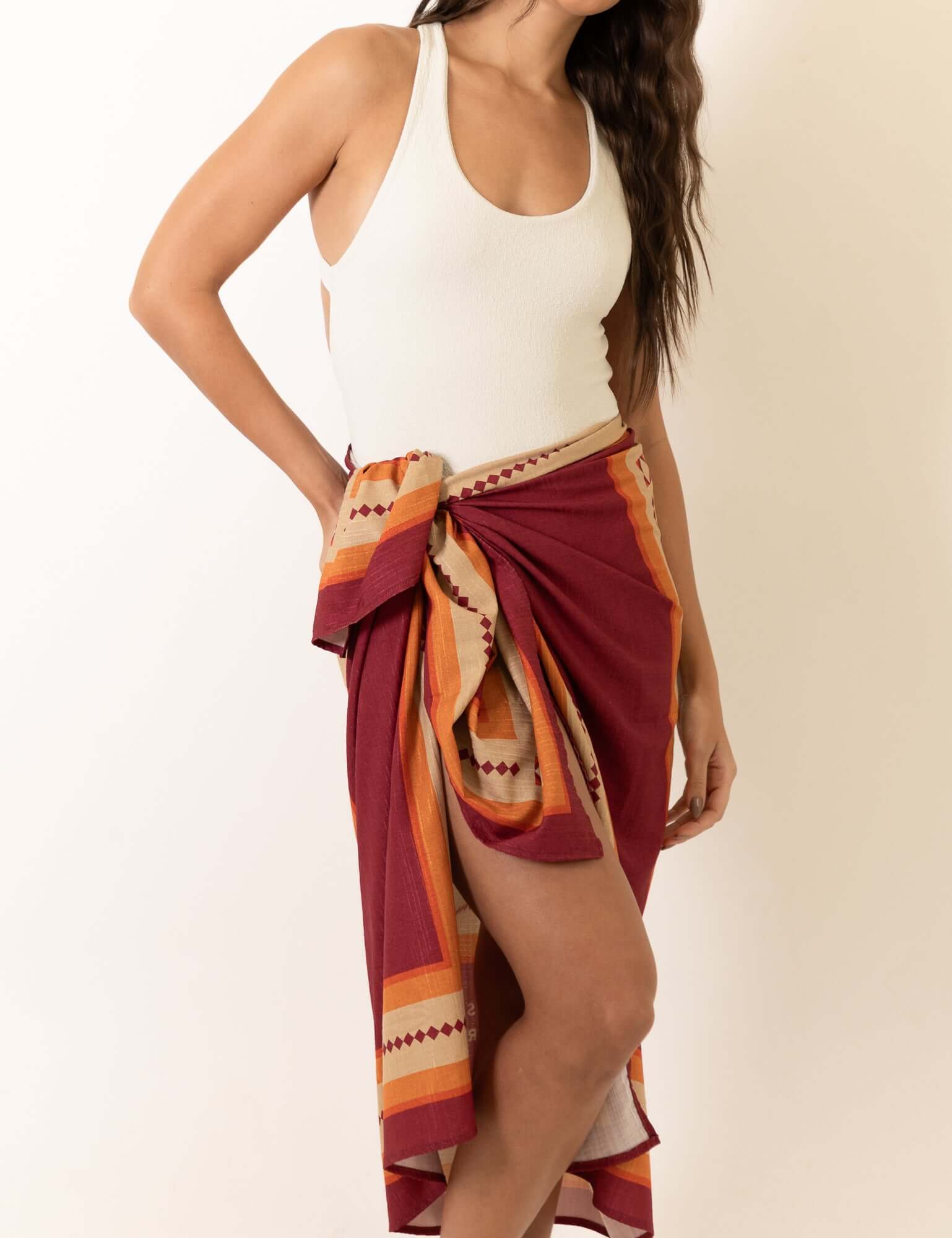 Canga Healing Rays - Bordo by Greenish, showcasing vintage bordo print and soft Virginia fabric perfect for sunny beach days.