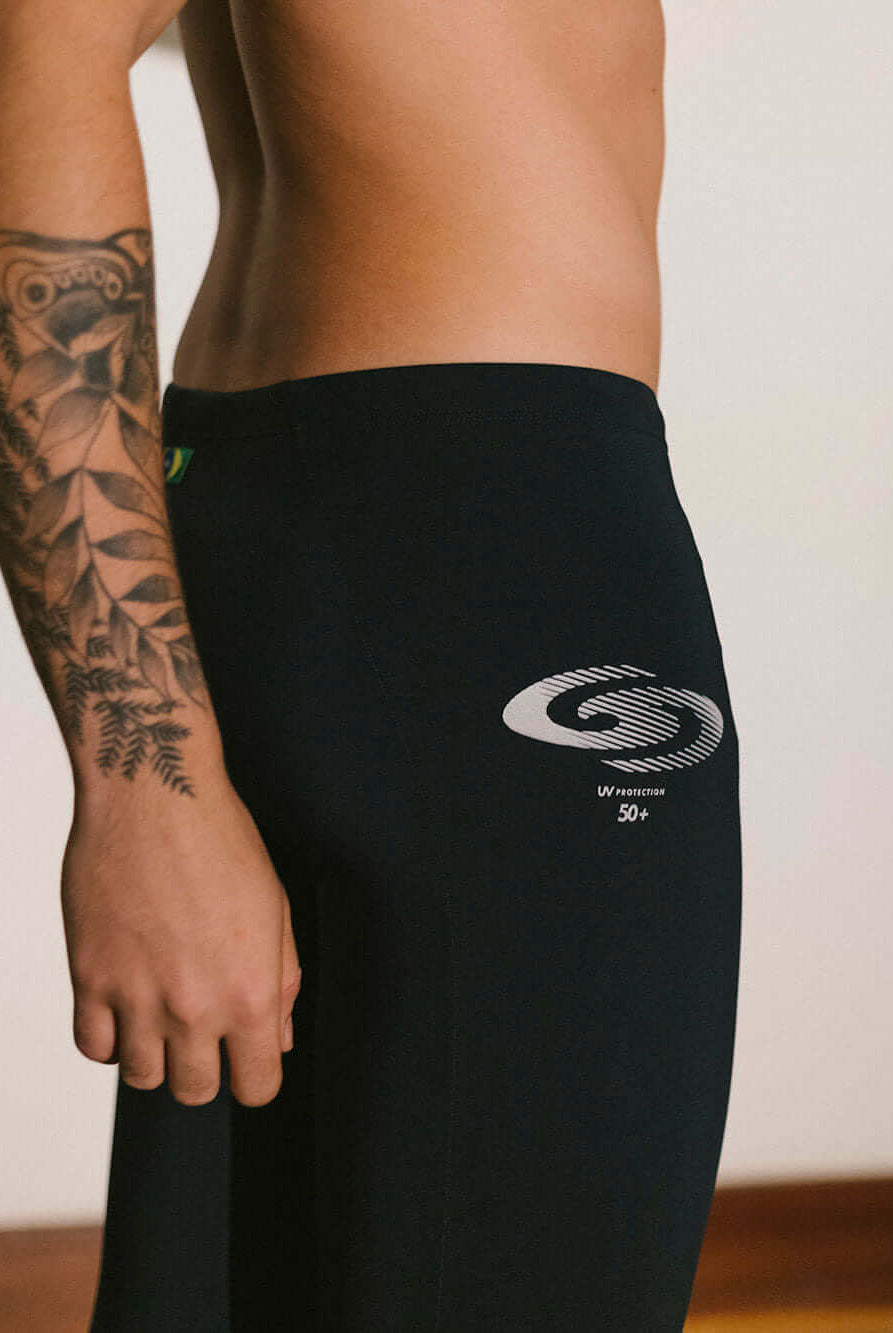 Calça Sport Lycra UV Performance da Greenish, modelo preto, ideal para práticas esportivas ao ar livre.