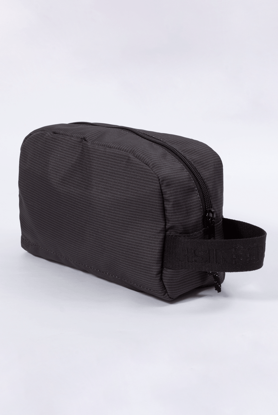 Necessaire Wave Logo - Preto da Greenish, bolsa de maquiagem resistente e estilosa, ideal para viagens e dia a dia.