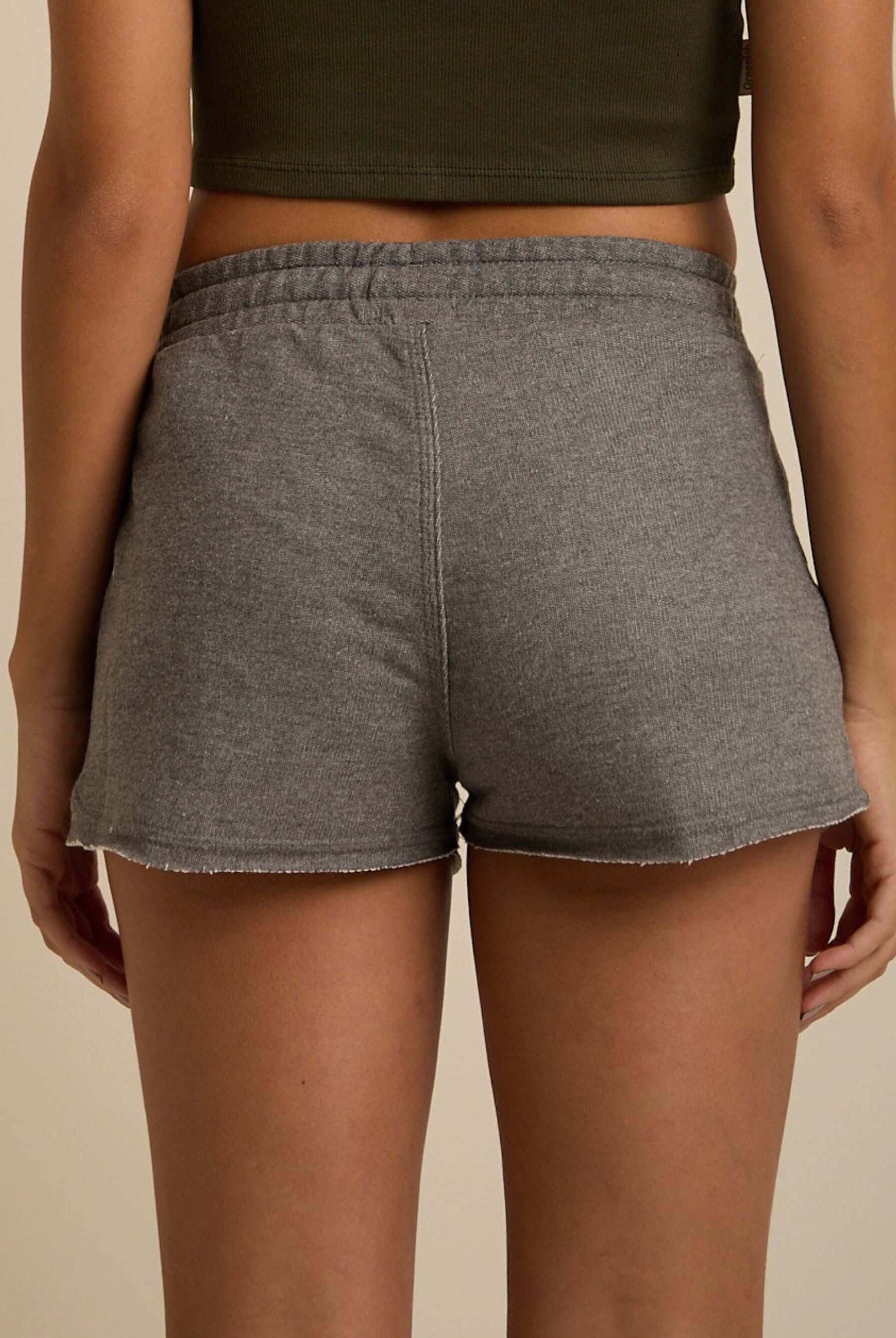 Short Feminino Moletom Mescla com cós elástico da marca Greenish, ideal para conforto e praticidade no dia a dia.