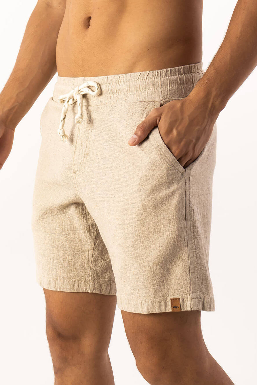 Short Linho Relax Comfort da Greenish, prático e versátil, ideal para qualquer ocasião.