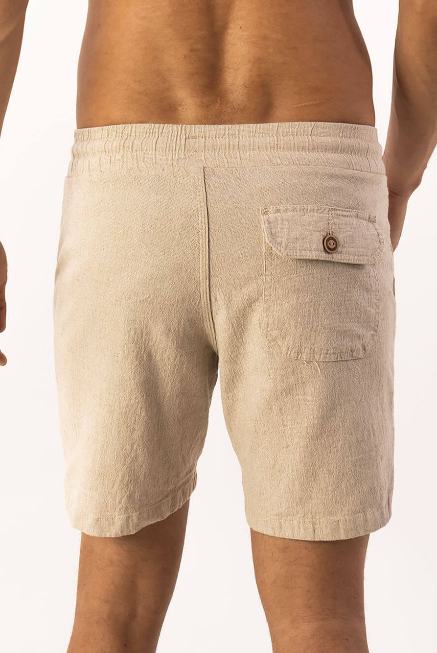 Short Linho Relax Comfort da Greenish, com bolso traseiro e cadarço de algodão, ideal para diversas ocasiões.