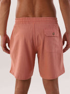 Short Linho Relax Comfort da Greenish, com cós elástico e bolso traseiro, ideal para diversas ocasiões.