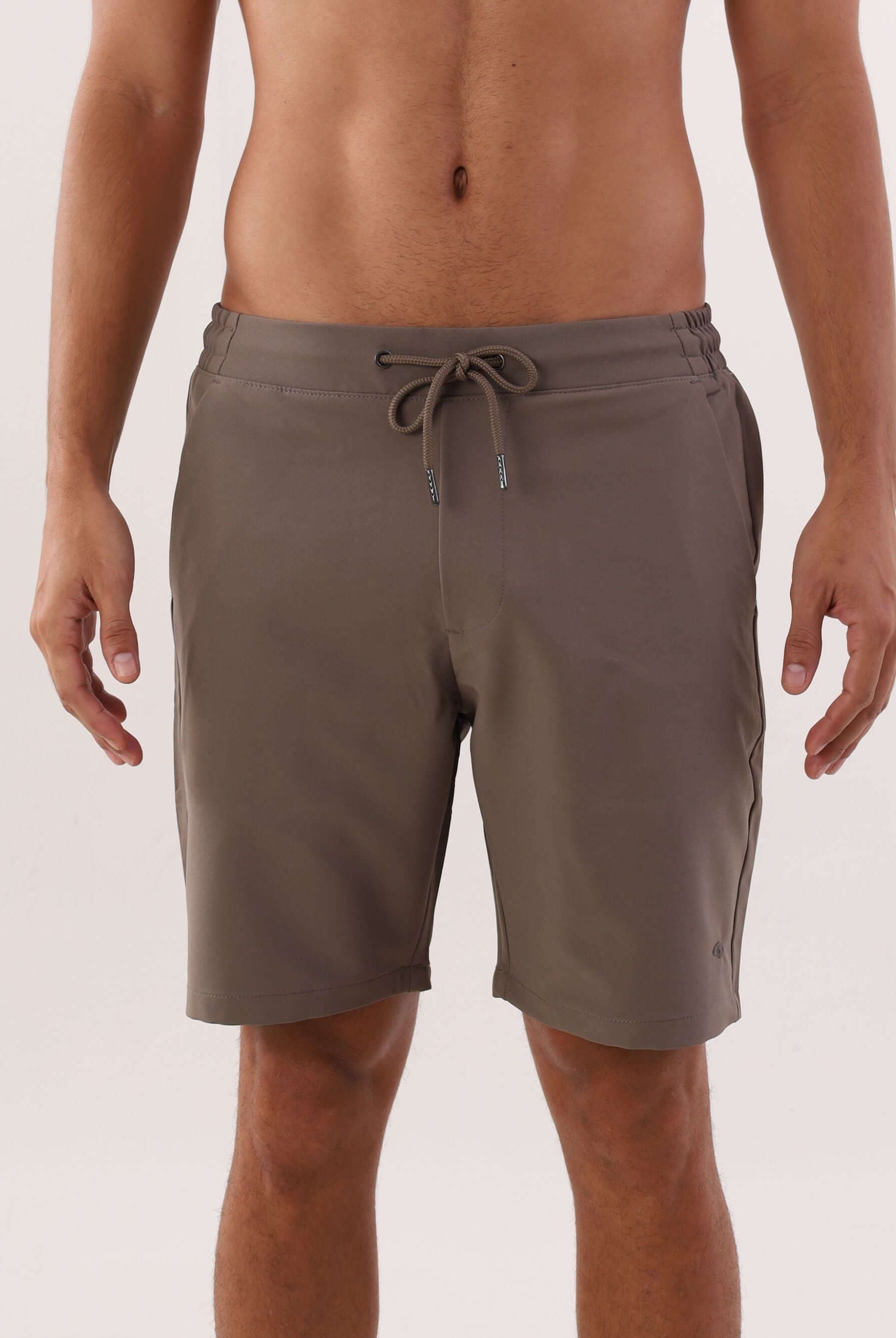 Short Urban Tech cinza da Greenish, combinação perfeita de estilo e conforto para o dia a dia.