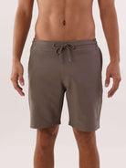 Short Urban Tech cinza da Greenish, combinação perfeita de estilo e conforto para o dia a dia.