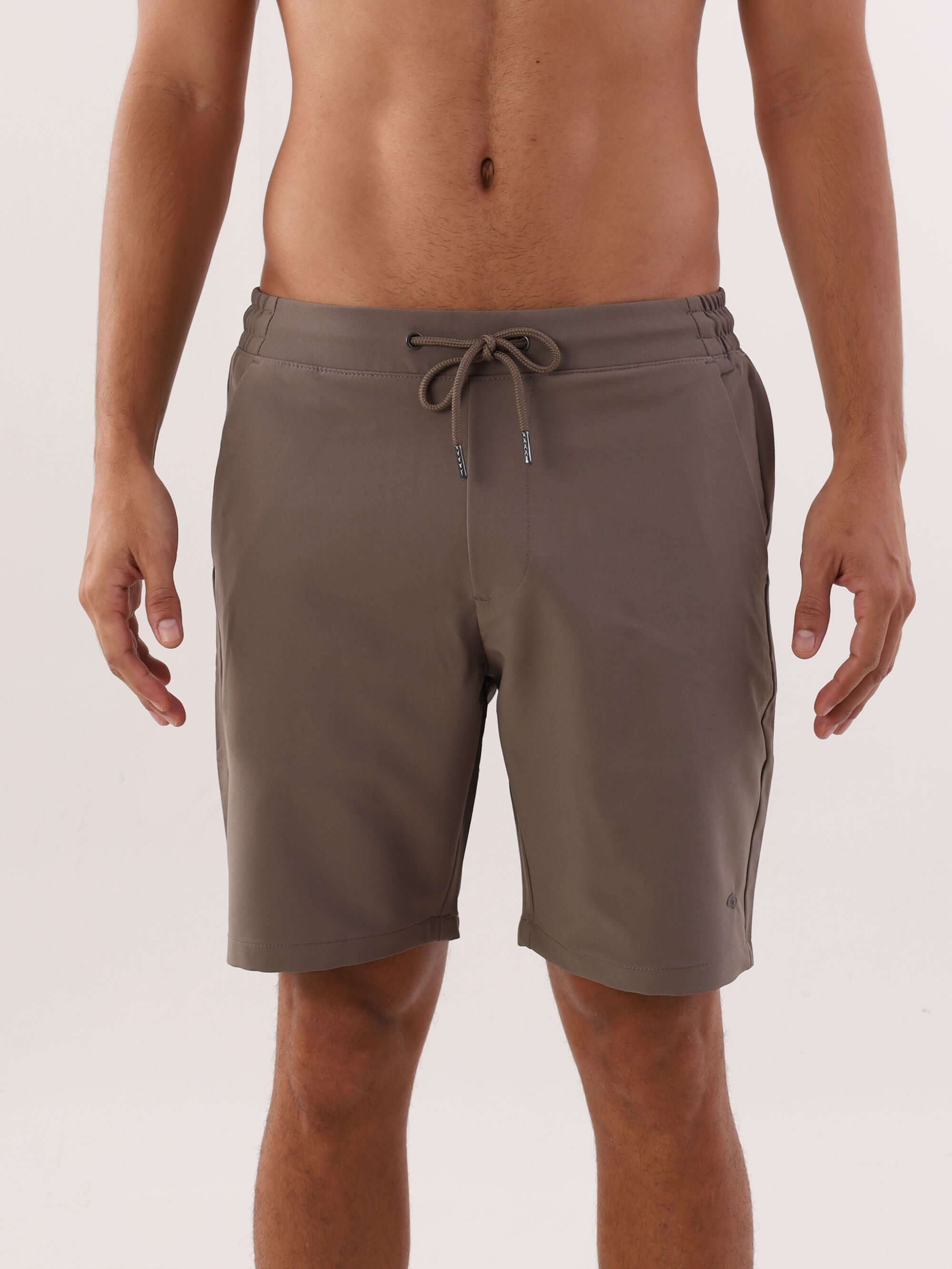 Short Urban Tech cinza da Greenish, combinação perfeita de estilo e conforto para o dia a dia.