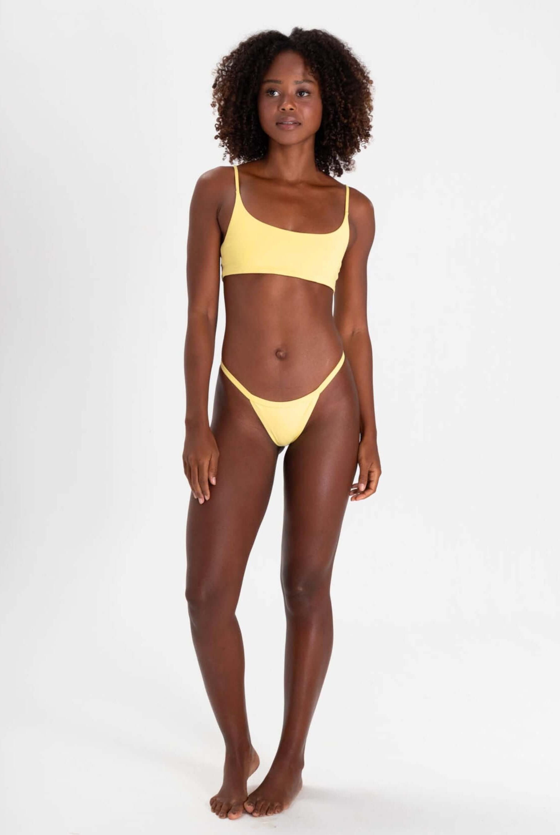 Sutiã biquíni Fran amarelo da marca Greenish, modelo anatômico e confortável para aproveitar dias ensolarados.