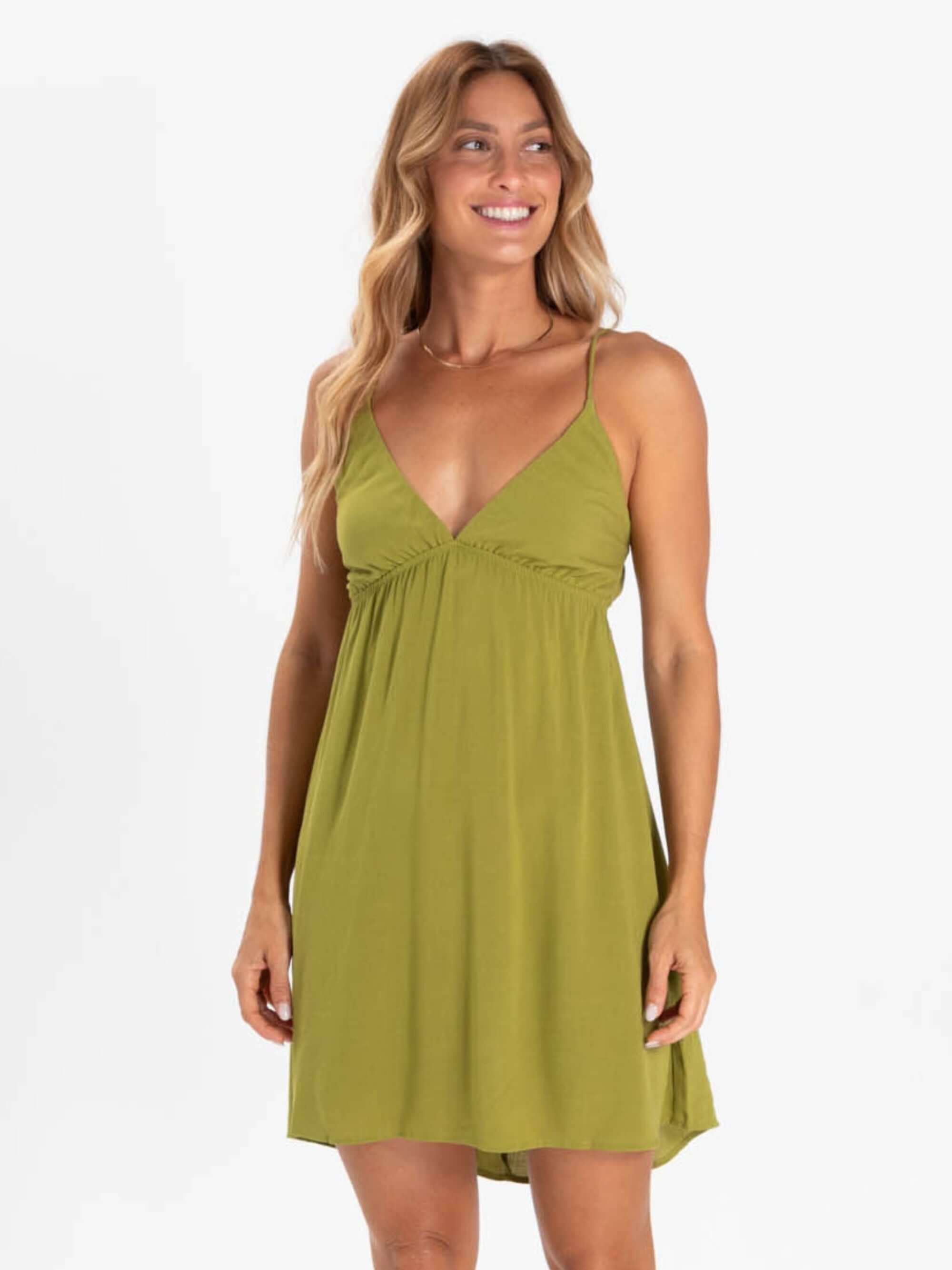 Vestido curto Jess verde da marca Greenish, com alças finas e design elegante, ideal para o verão.