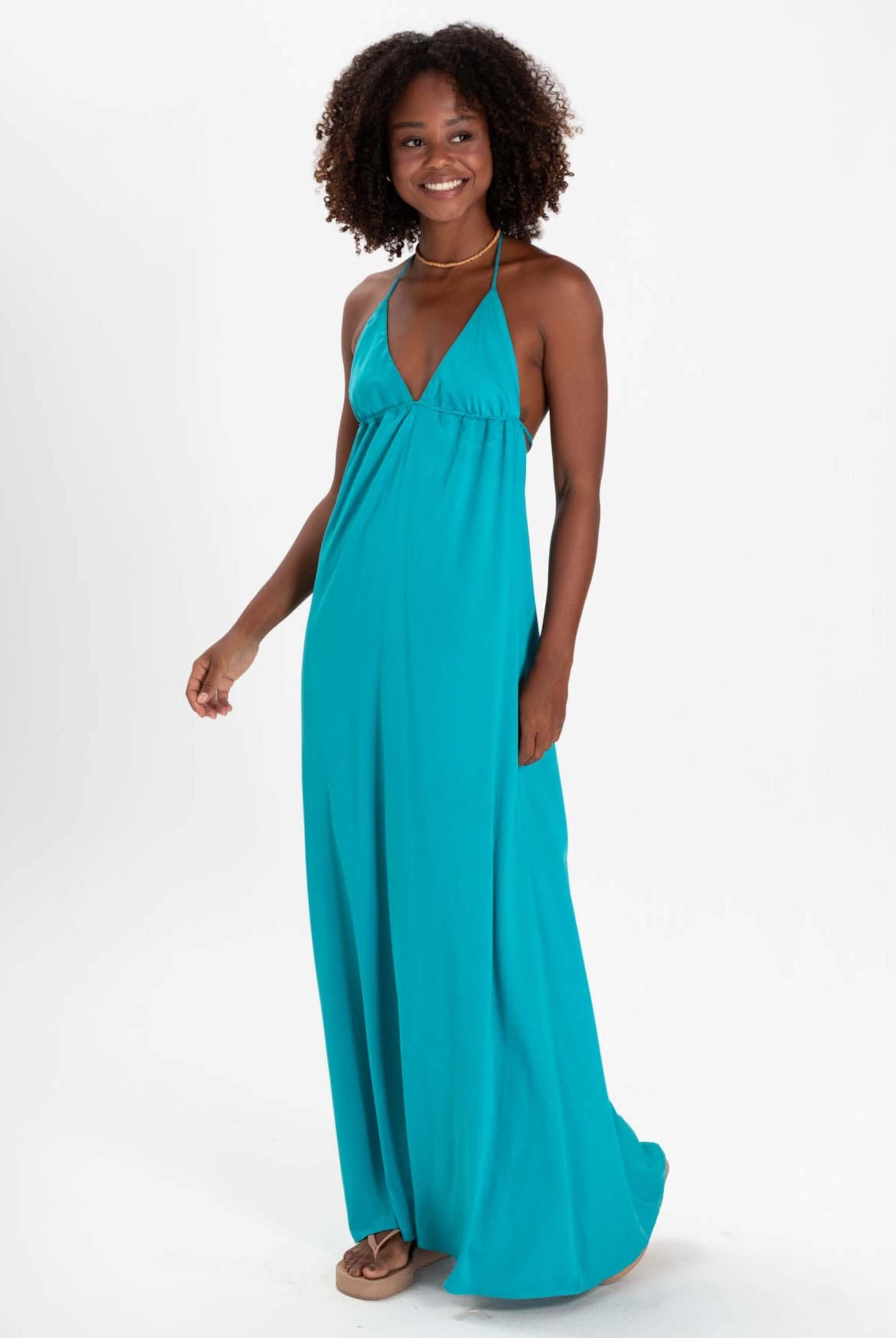 Vestido longo Cami azul mar da marca Greenish, perfeito para looks frescos e elegantes.