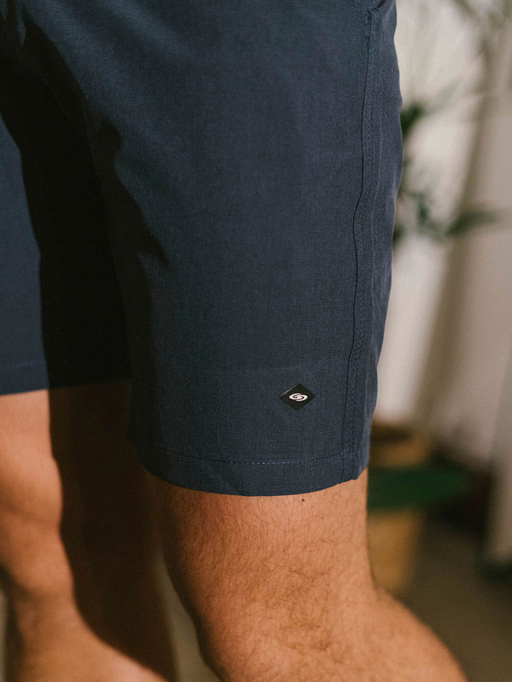 Bermuda azul marinho Walkshort Classic da Greenish, estilo prático e confortável para homens, perfeita para o dia a dia.